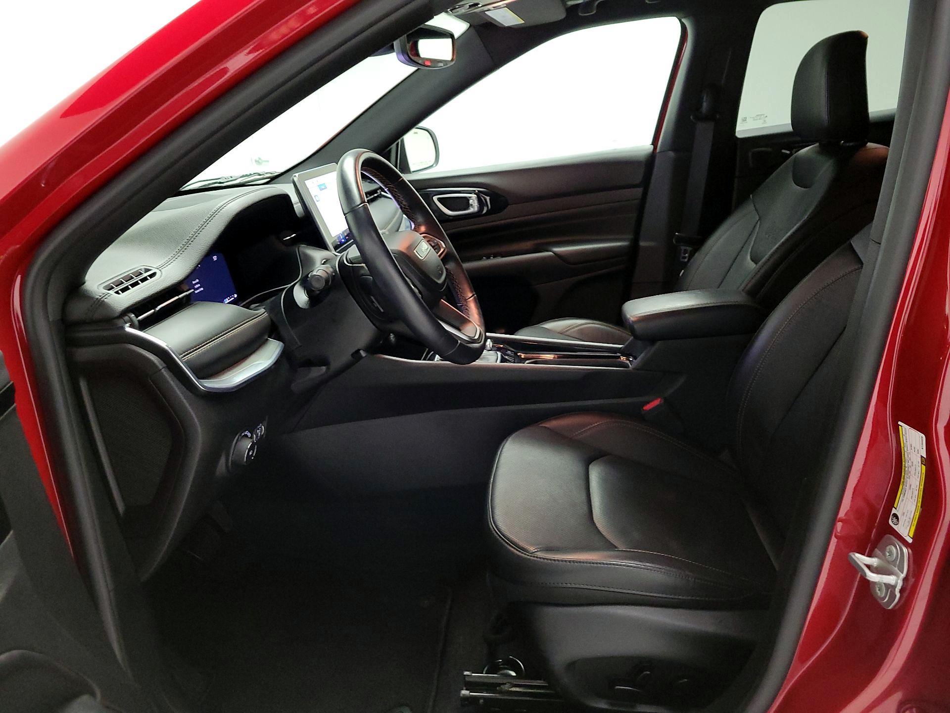 Thumbnail: 2022 Jeep Compass - 11