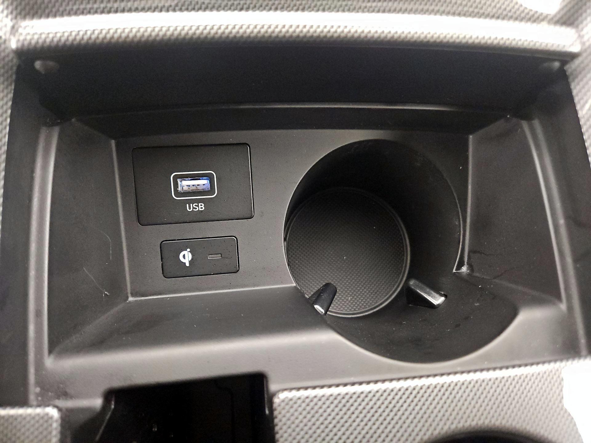 Thumbnail: 2023 Hyundai Santa Fe - 19