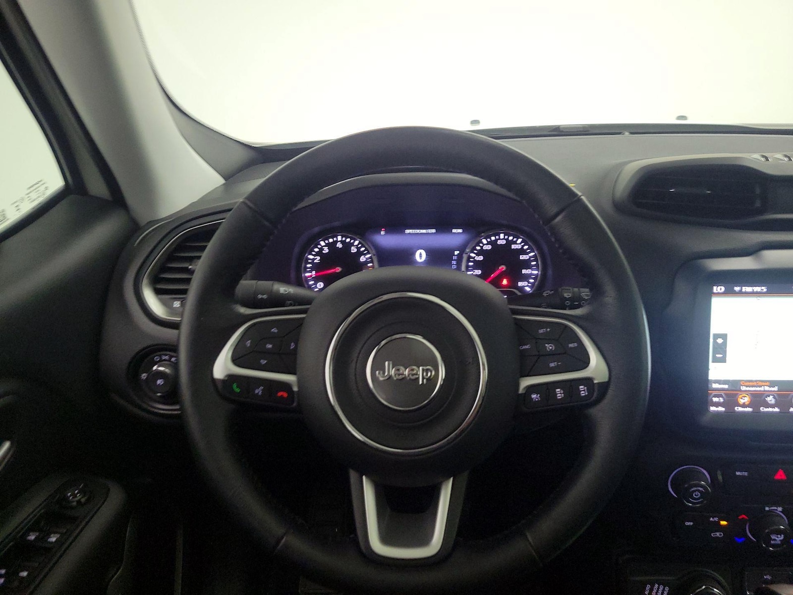 2023 Jeep Renegade Limited - Photo 11