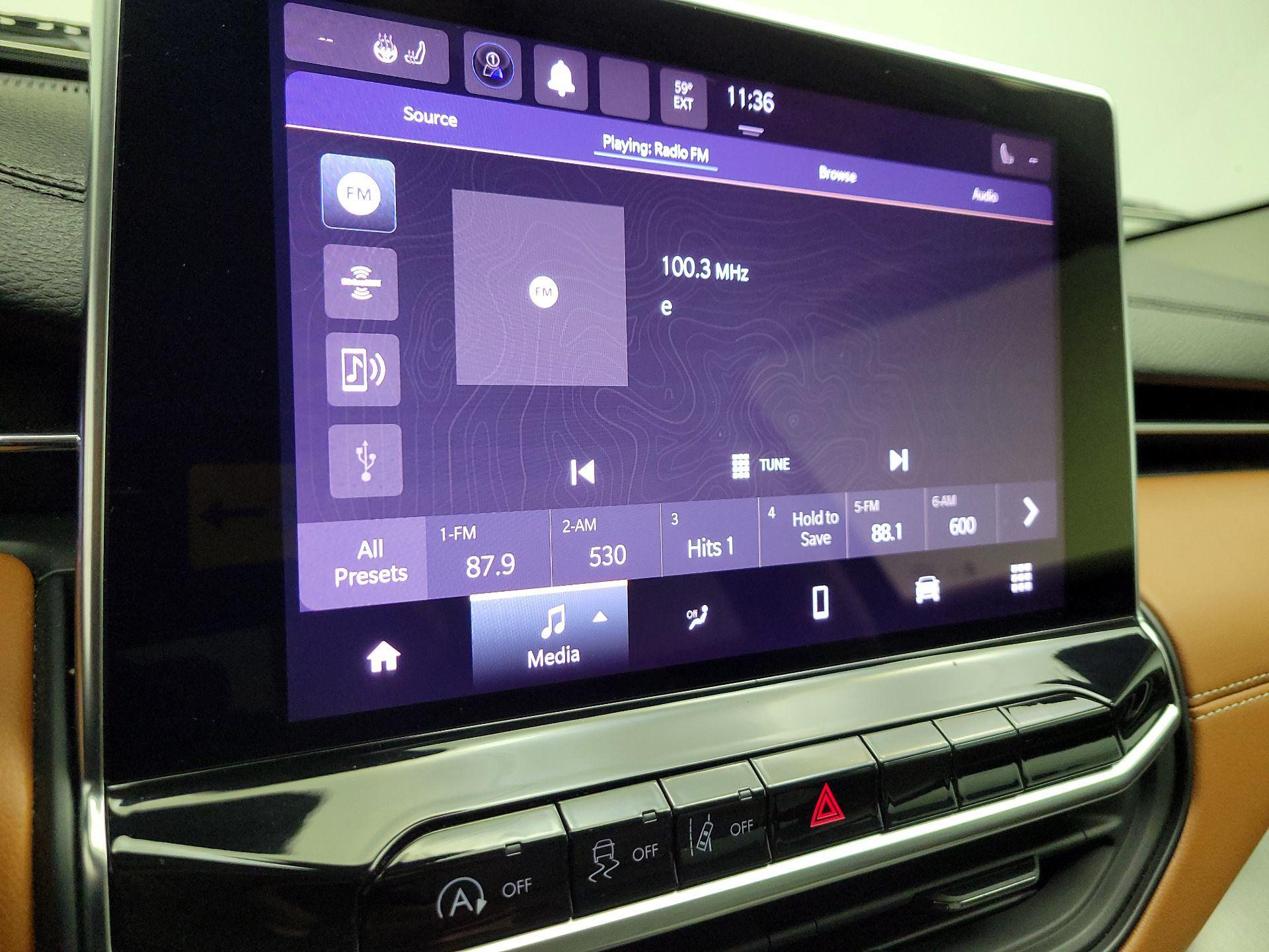 Thumbnail: 2022 Jeep Compass - 15