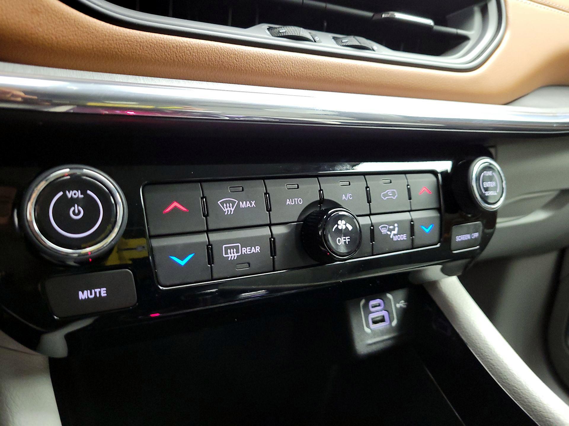 Thumbnail: 2022 Jeep Compass - 16