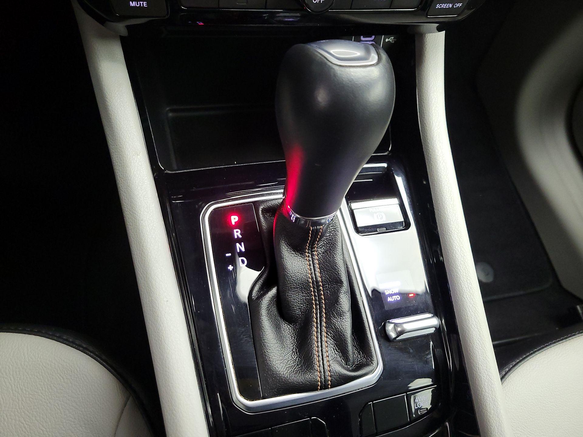 Thumbnail: 2022 Jeep Compass - 17