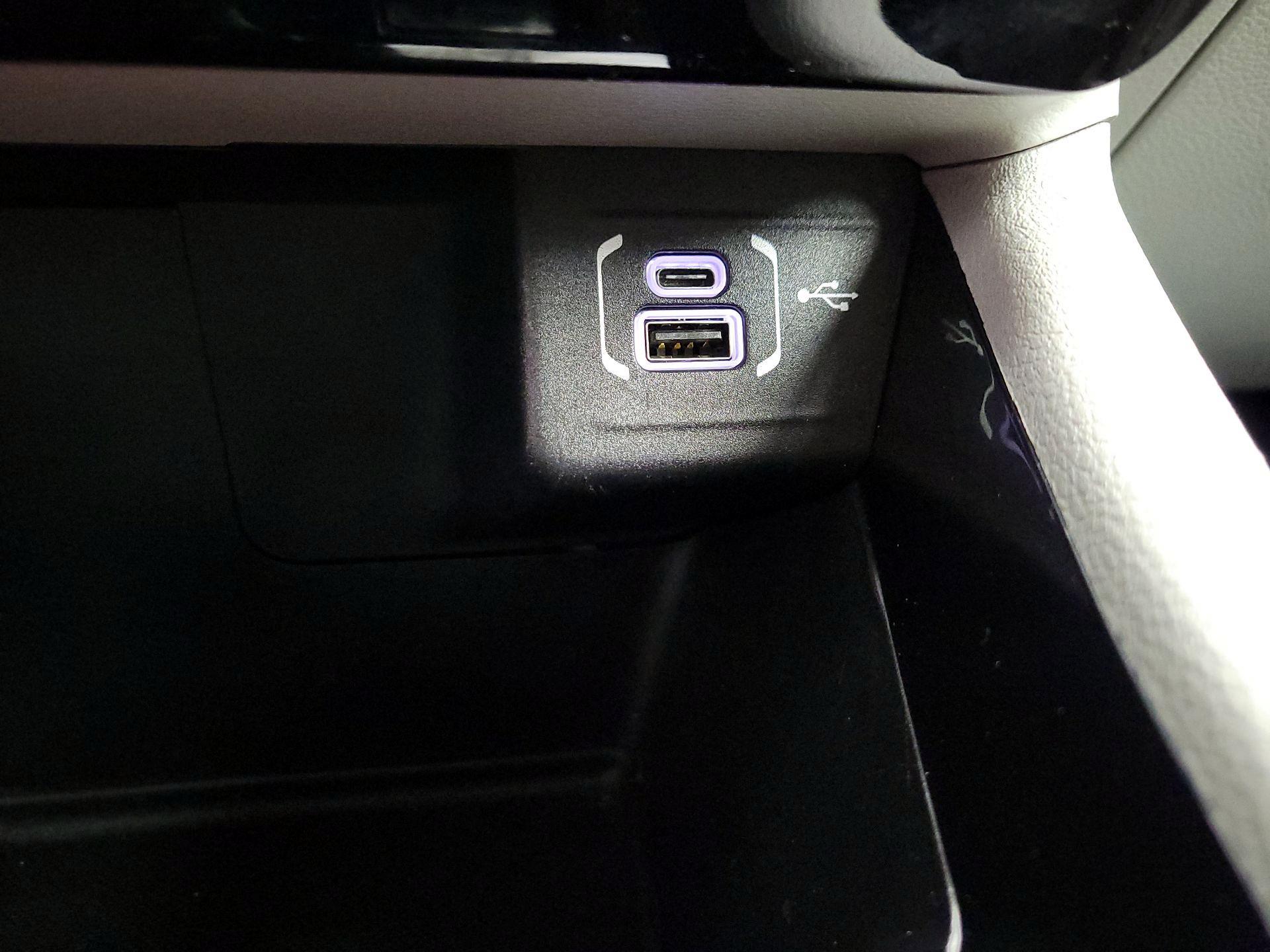 Thumbnail: 2022 Jeep Compass - 18