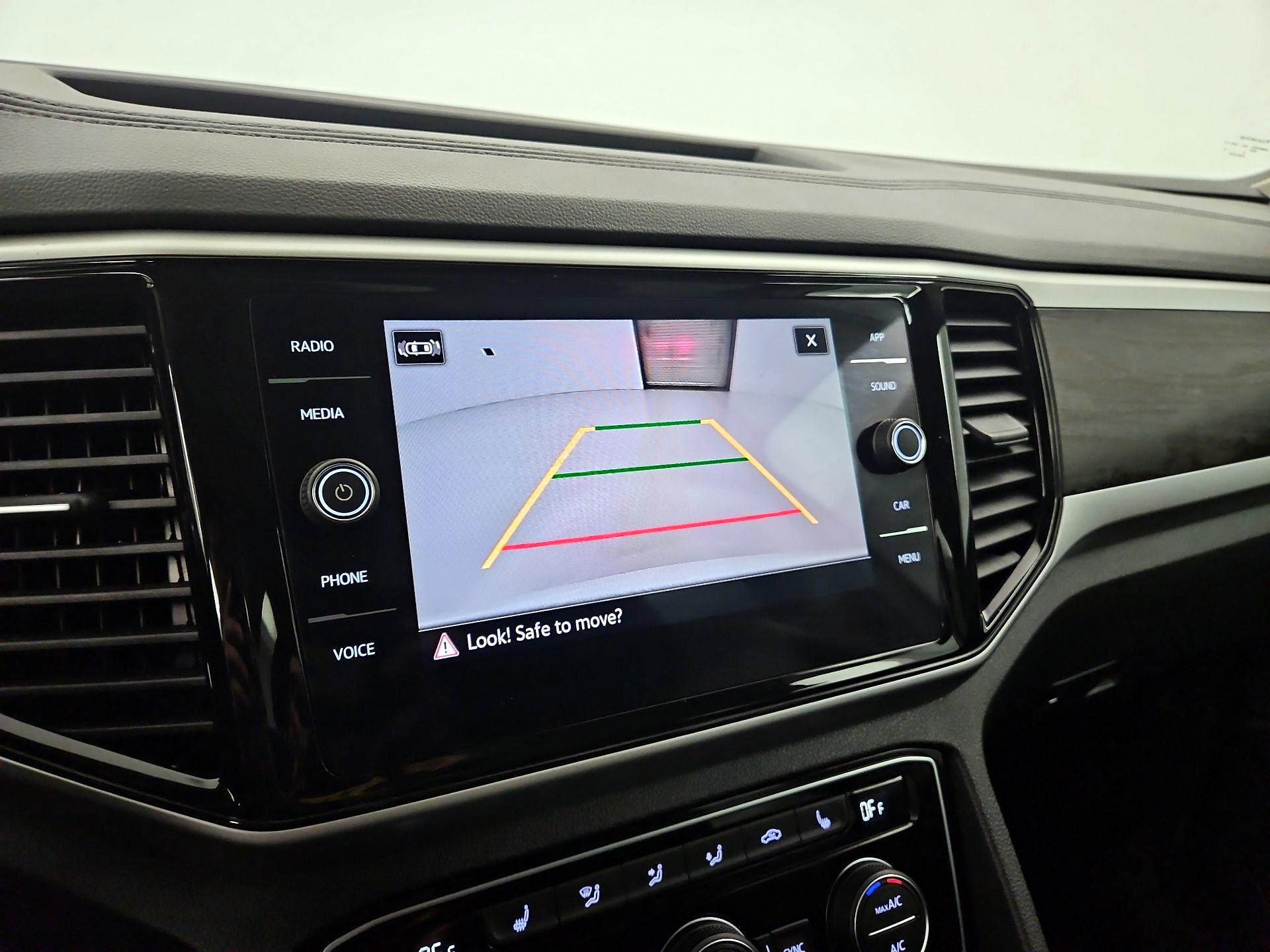 Thumbnail: 2023 Volkswagen Atlas - 14