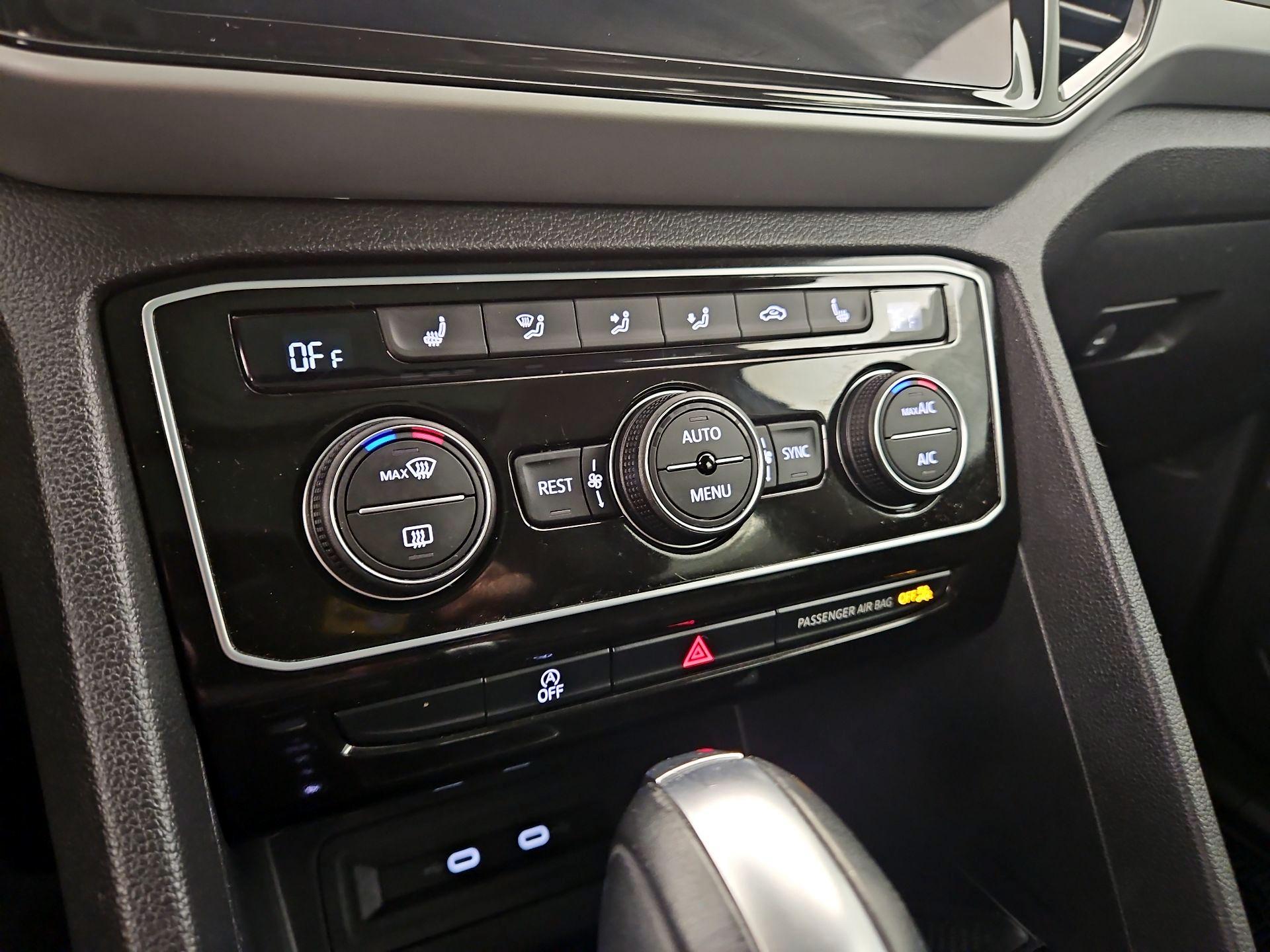 Thumbnail: 2023 Volkswagen Atlas - 16