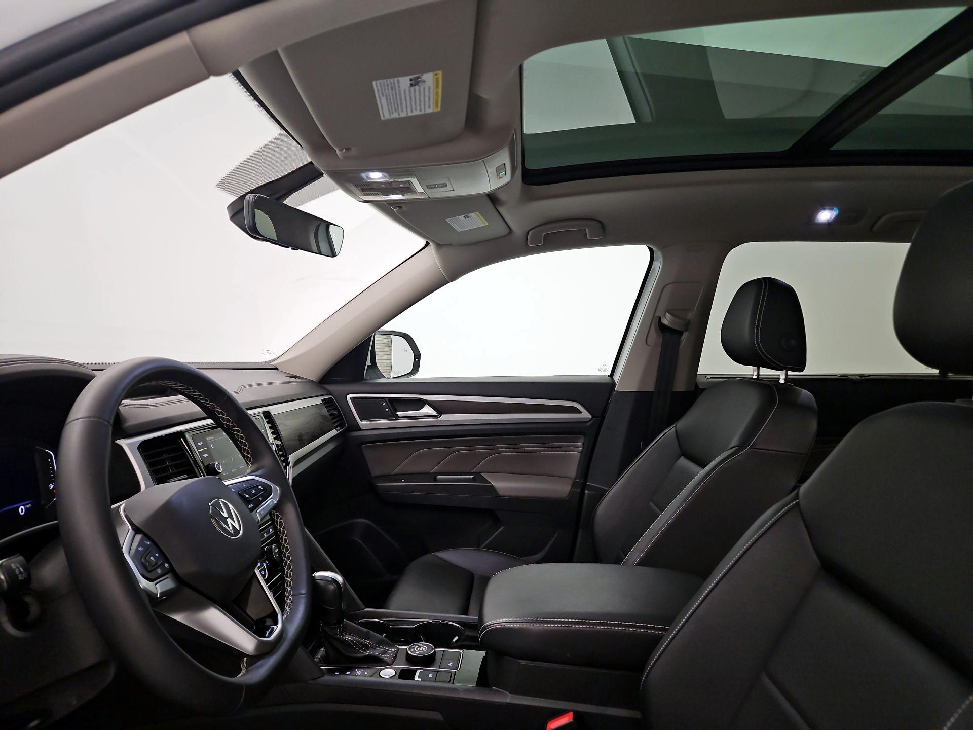 Thumbnail: 2023 Volkswagen Atlas - 19