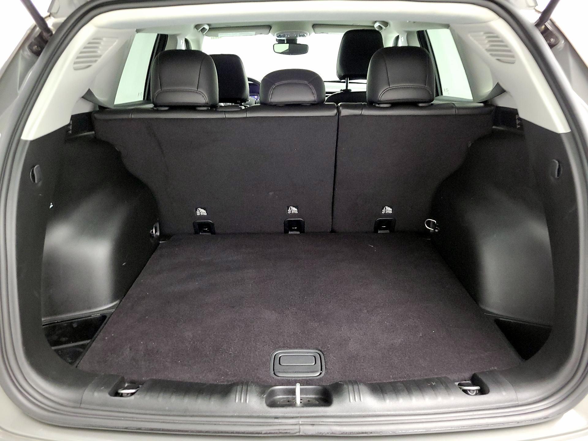 Thumbnail: 2022 Jeep Compass - 16