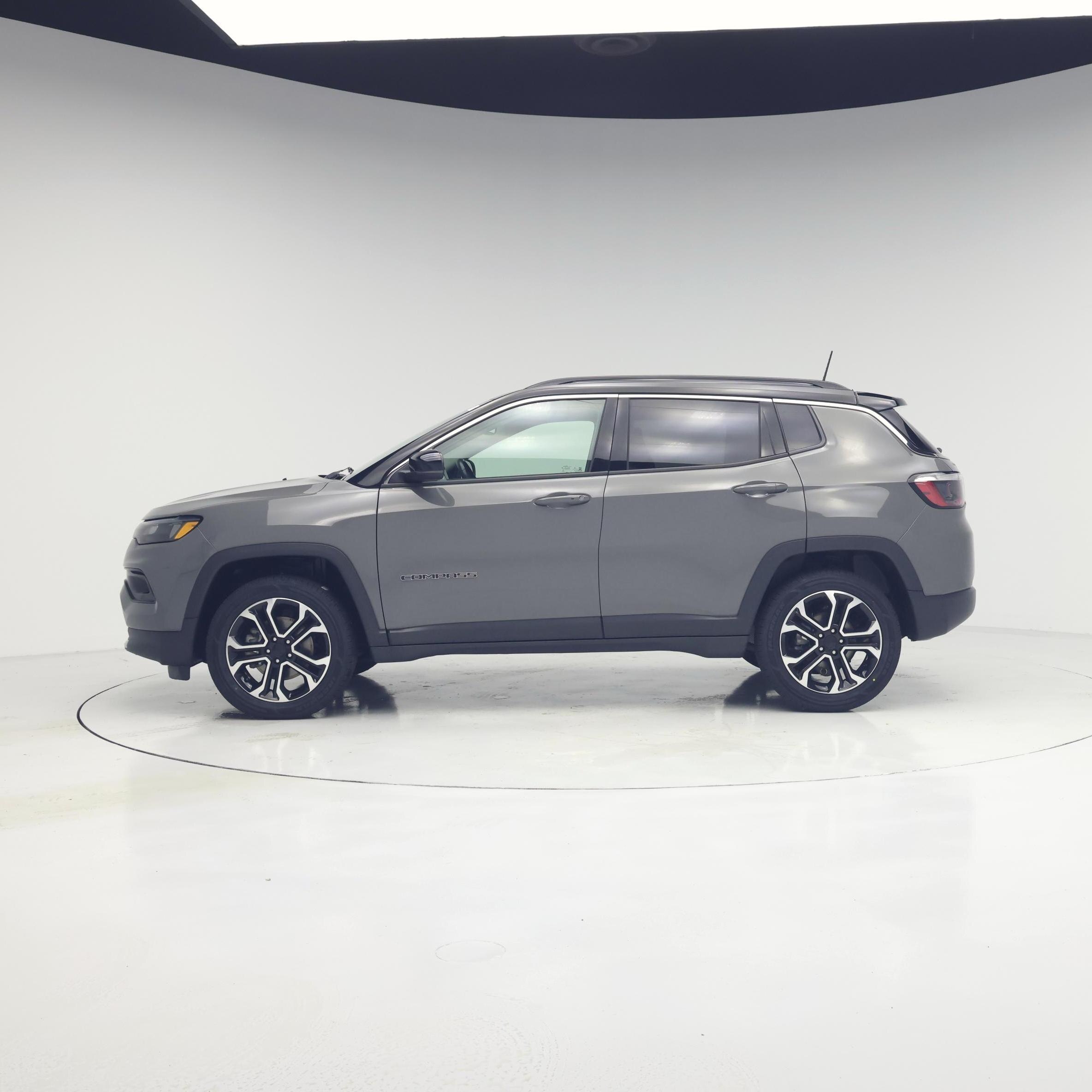 Thumbnail: 2022 Jeep Compass - 3