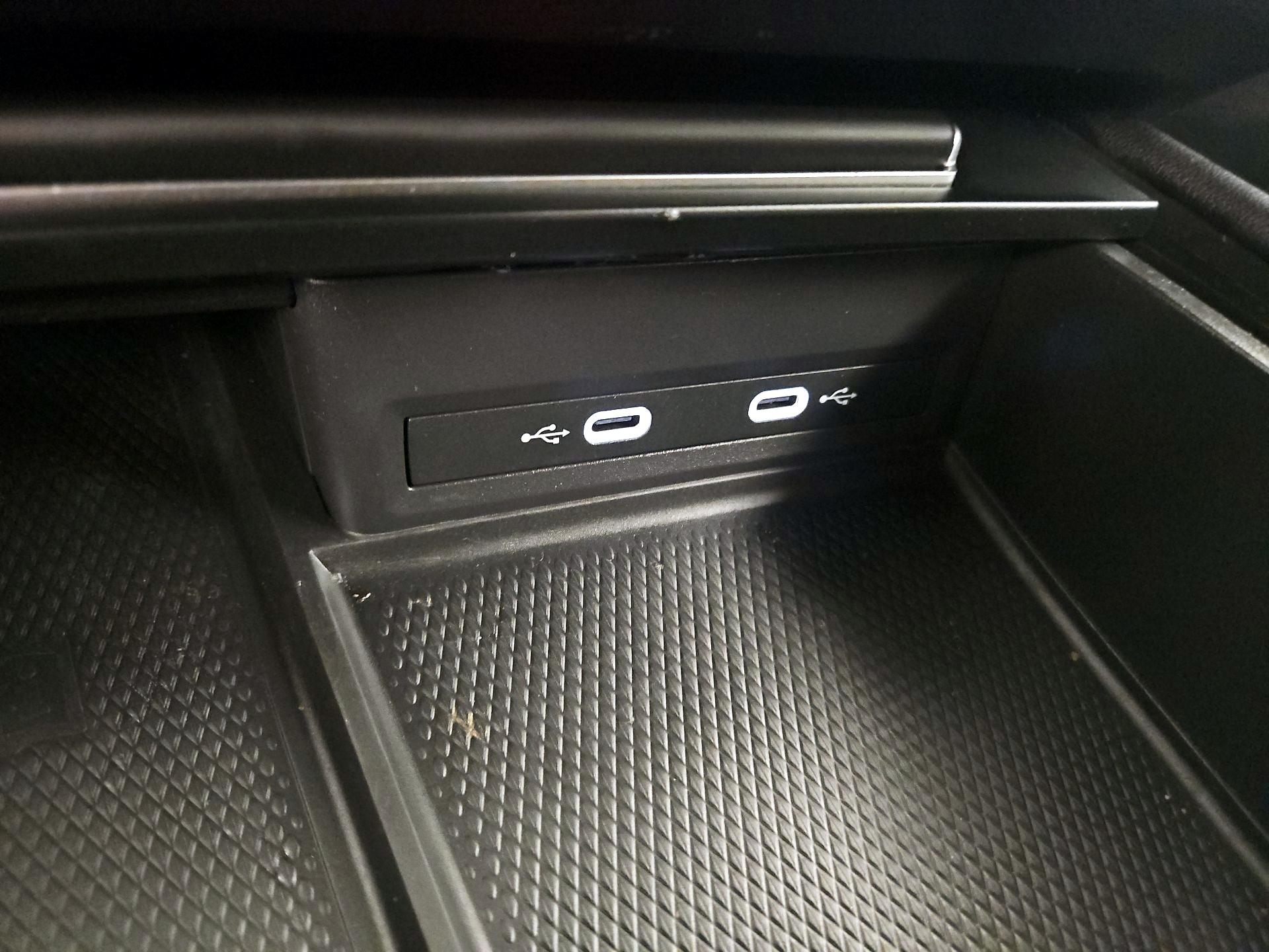 Thumbnail: 2024 Volkswagen Atlas - 18