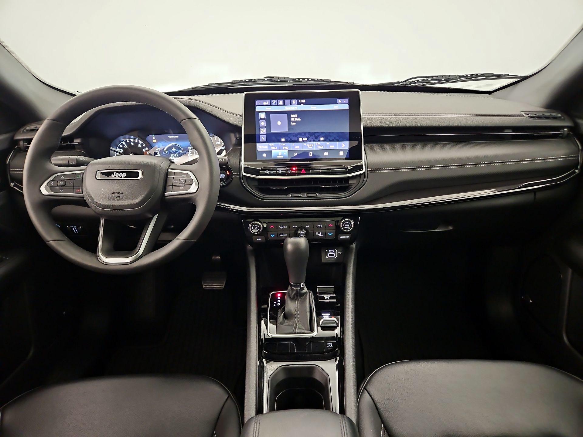 Thumbnail: 2023 Jeep Compass - 9