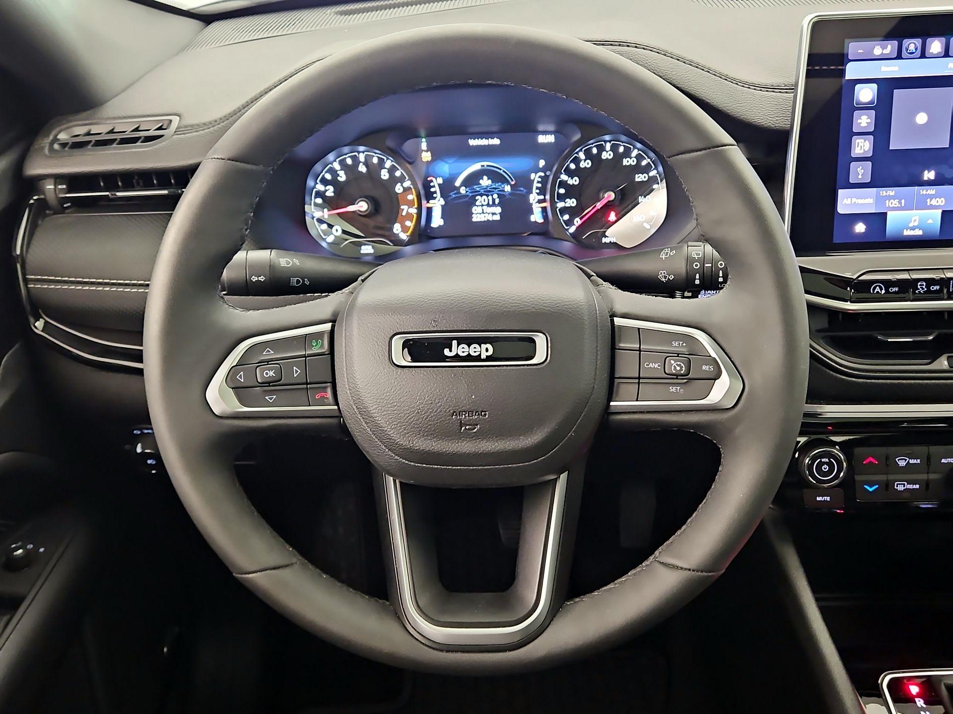 Thumbnail: 2023 Jeep Compass - 10