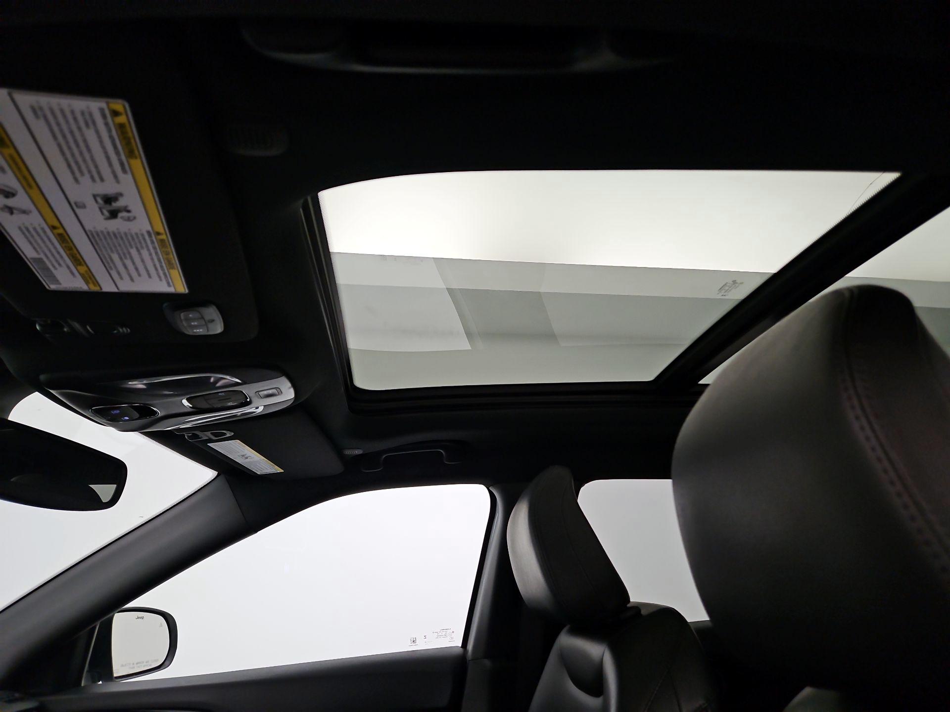 Thumbnail: 2023 Jeep Compass - 19
