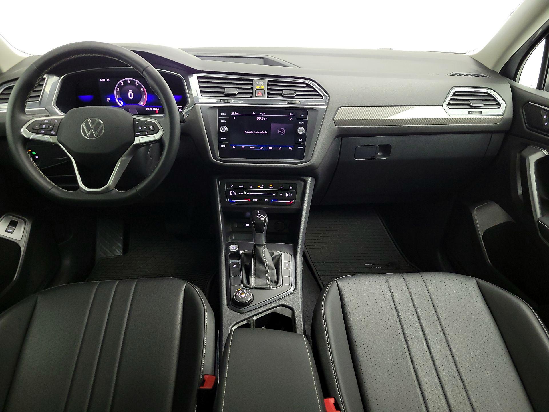 Thumbnail: 2022 Volkswagen Tiguan - 9