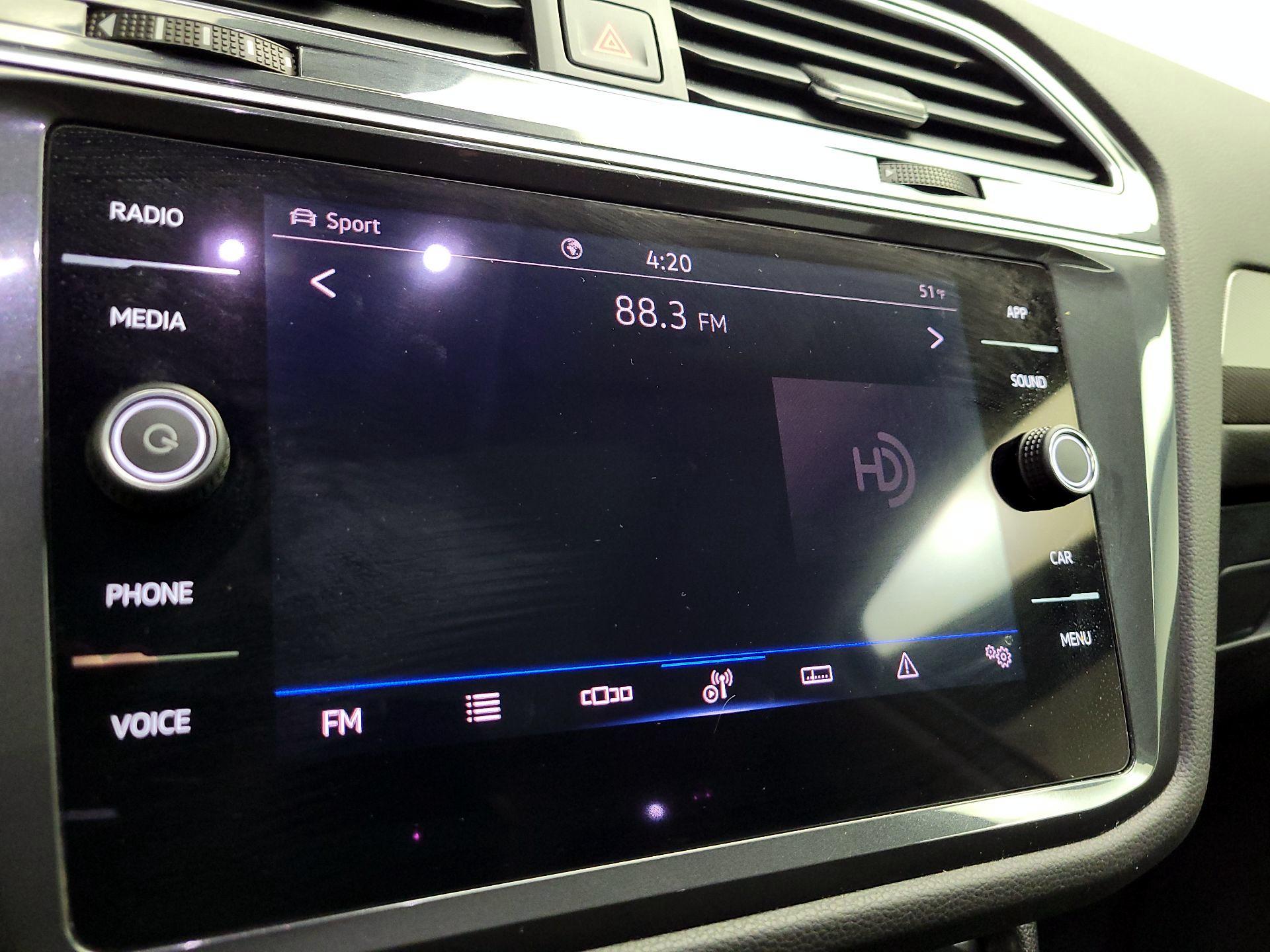 Thumbnail: 2022 Volkswagen Tiguan - 13