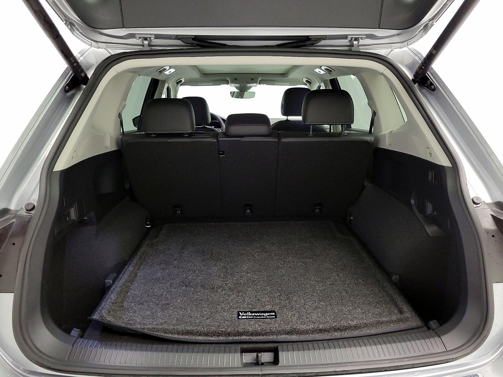 Thumbnail: 2022 Volkswagen Tiguan - 16