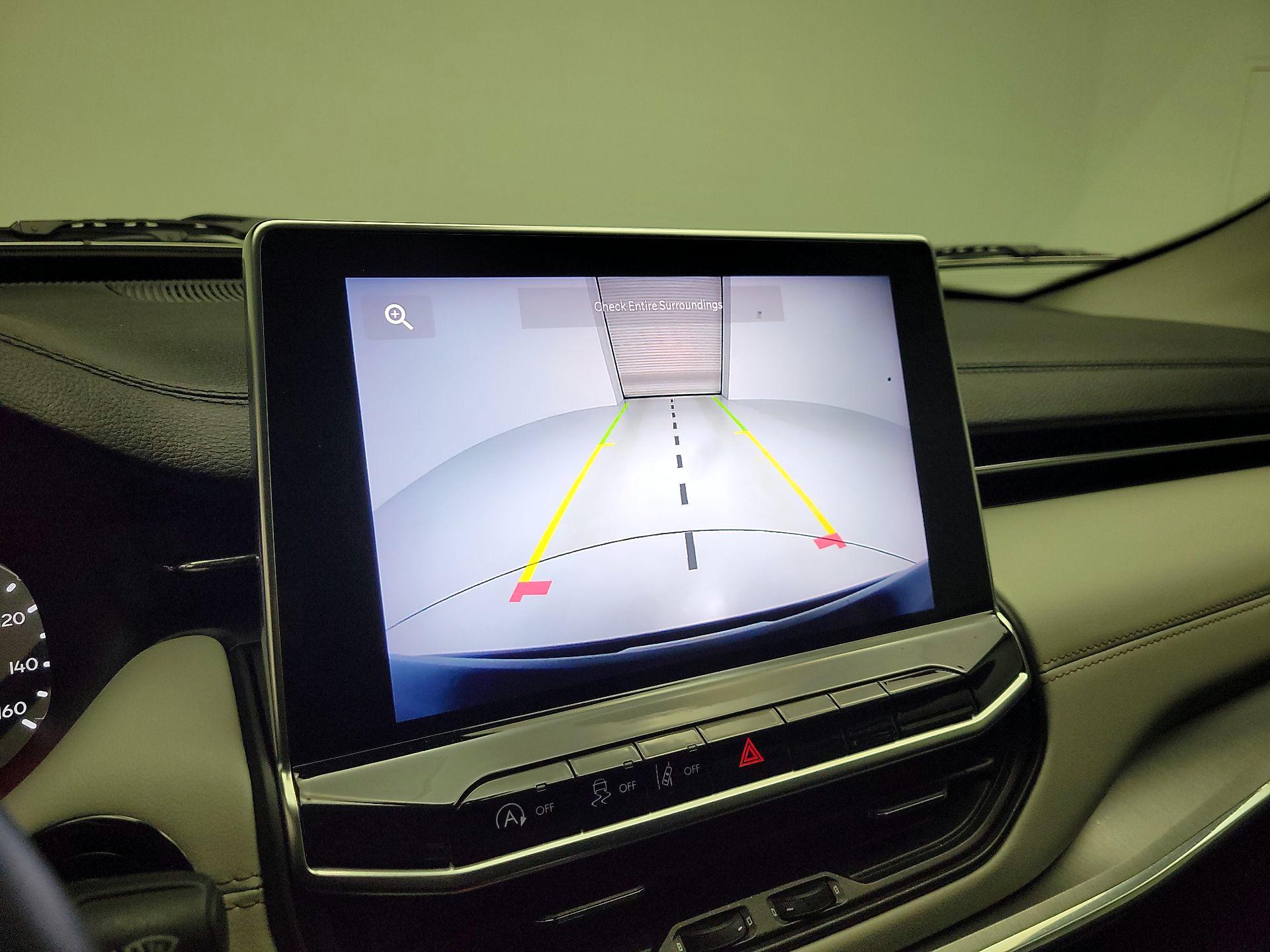 Thumbnail: 2022 Jeep Compass - 13