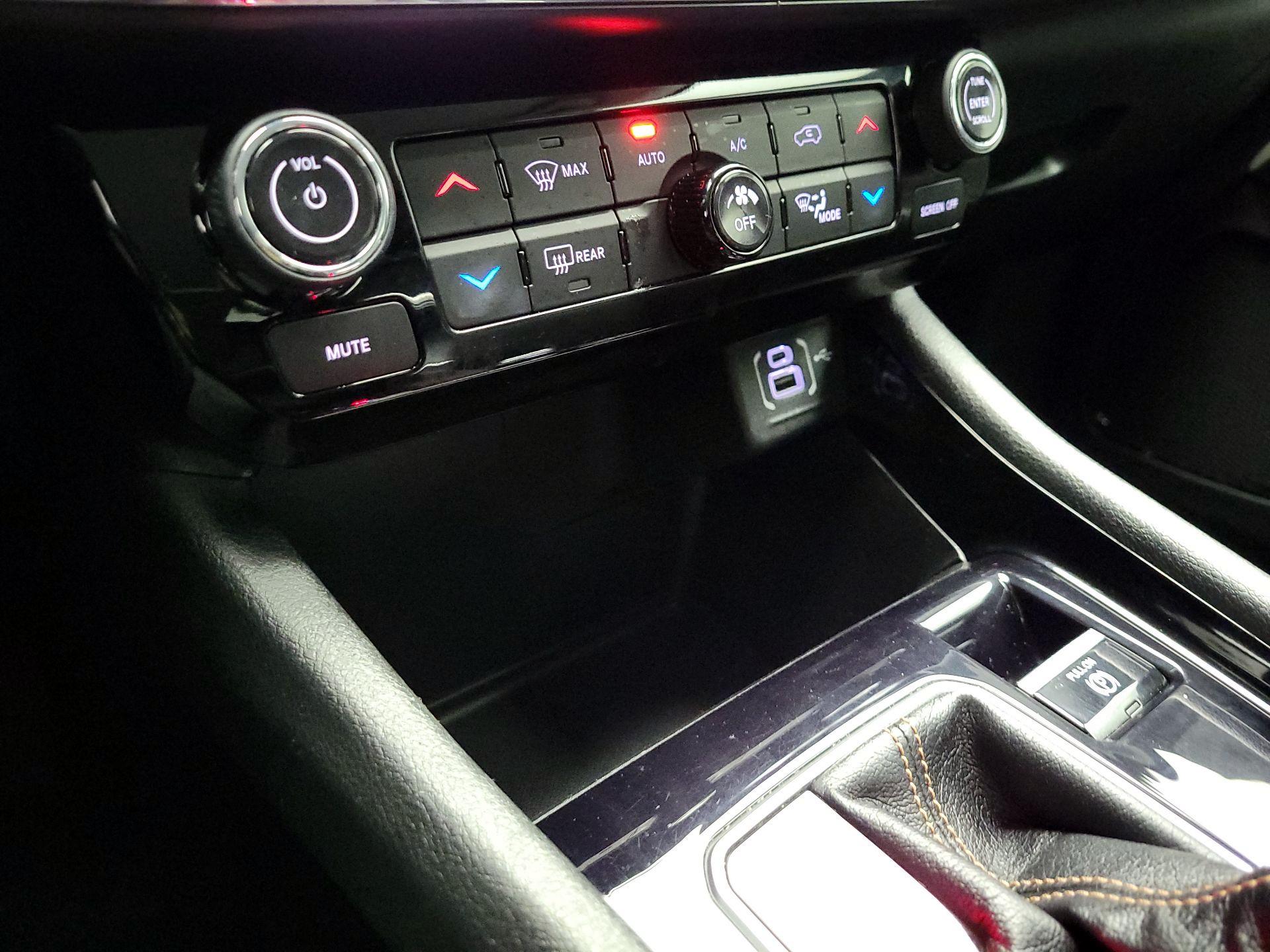 Thumbnail: 2022 Jeep Compass - 15