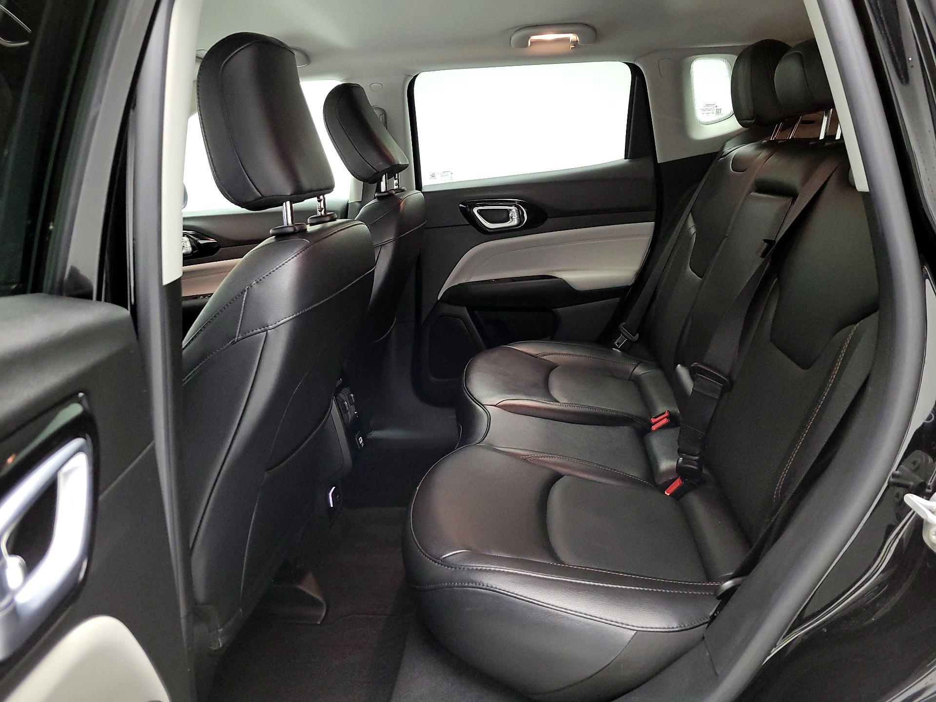 Thumbnail: 2022 Jeep Compass - 18