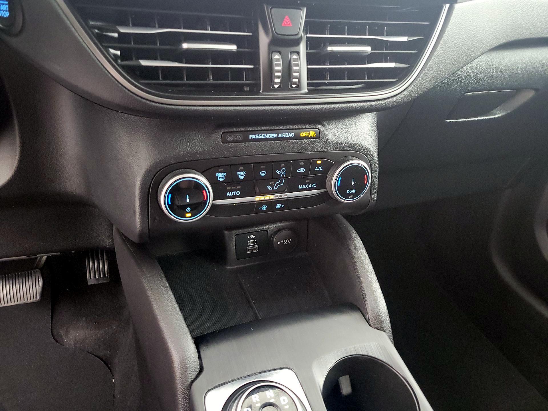 Thumbnail: 2024 Ford Escape - 16