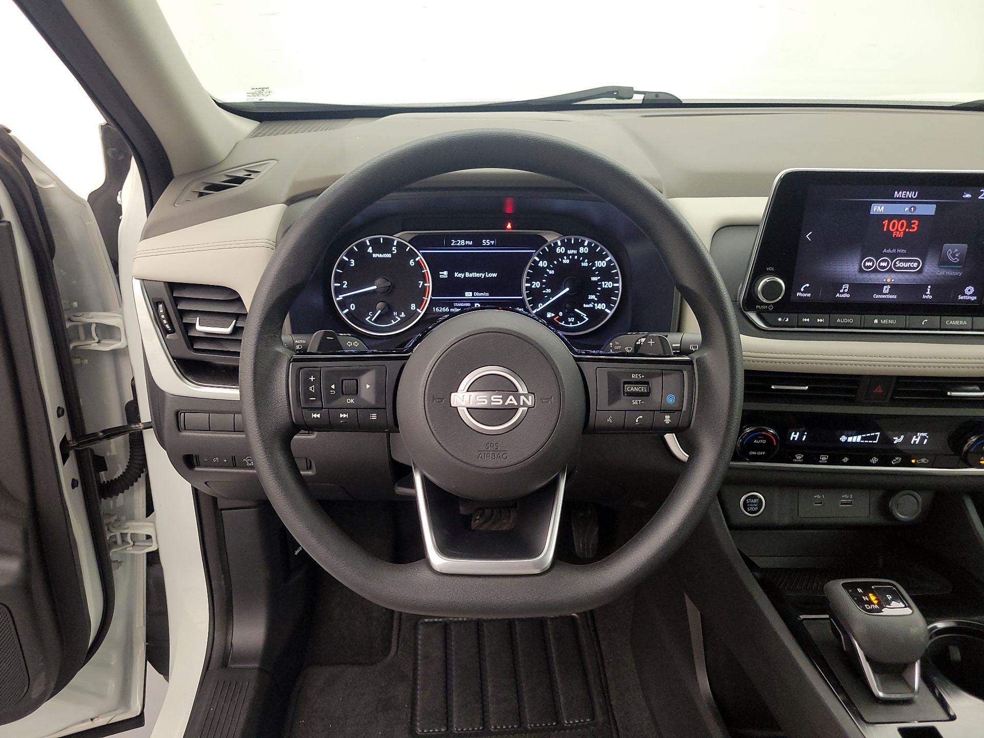 Thumbnail: 2023 Nissan Rogue - 10