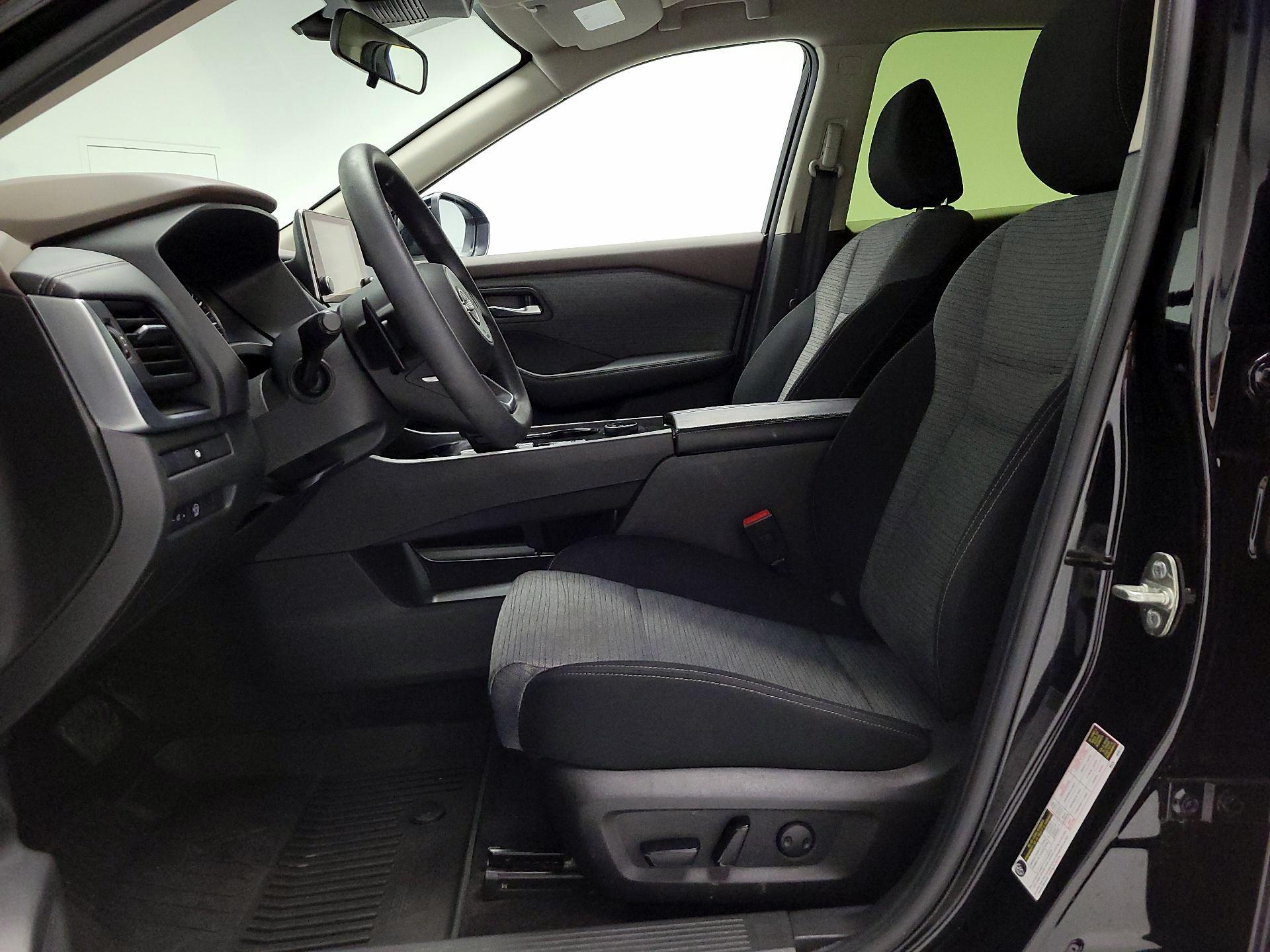 Thumbnail: 2023 Nissan Rogue - 11