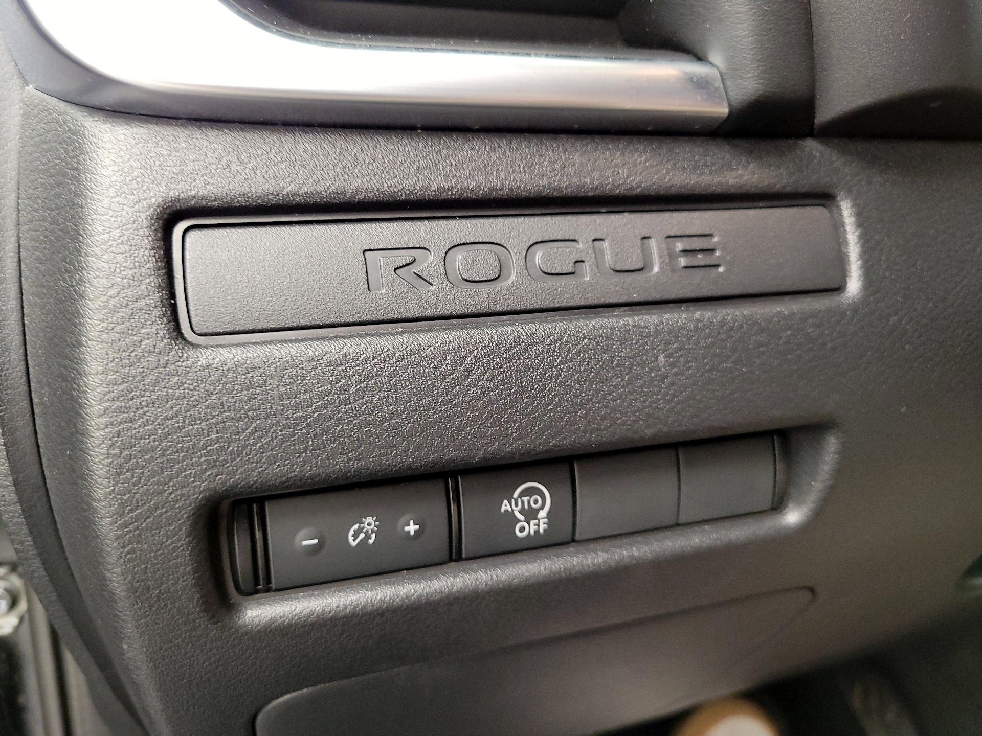 Thumbnail: 2023 Nissan Rogue - 13