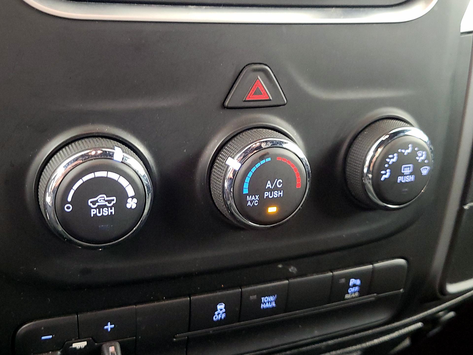 Thumbnail: 2021 RAM 1500 Classic - 16