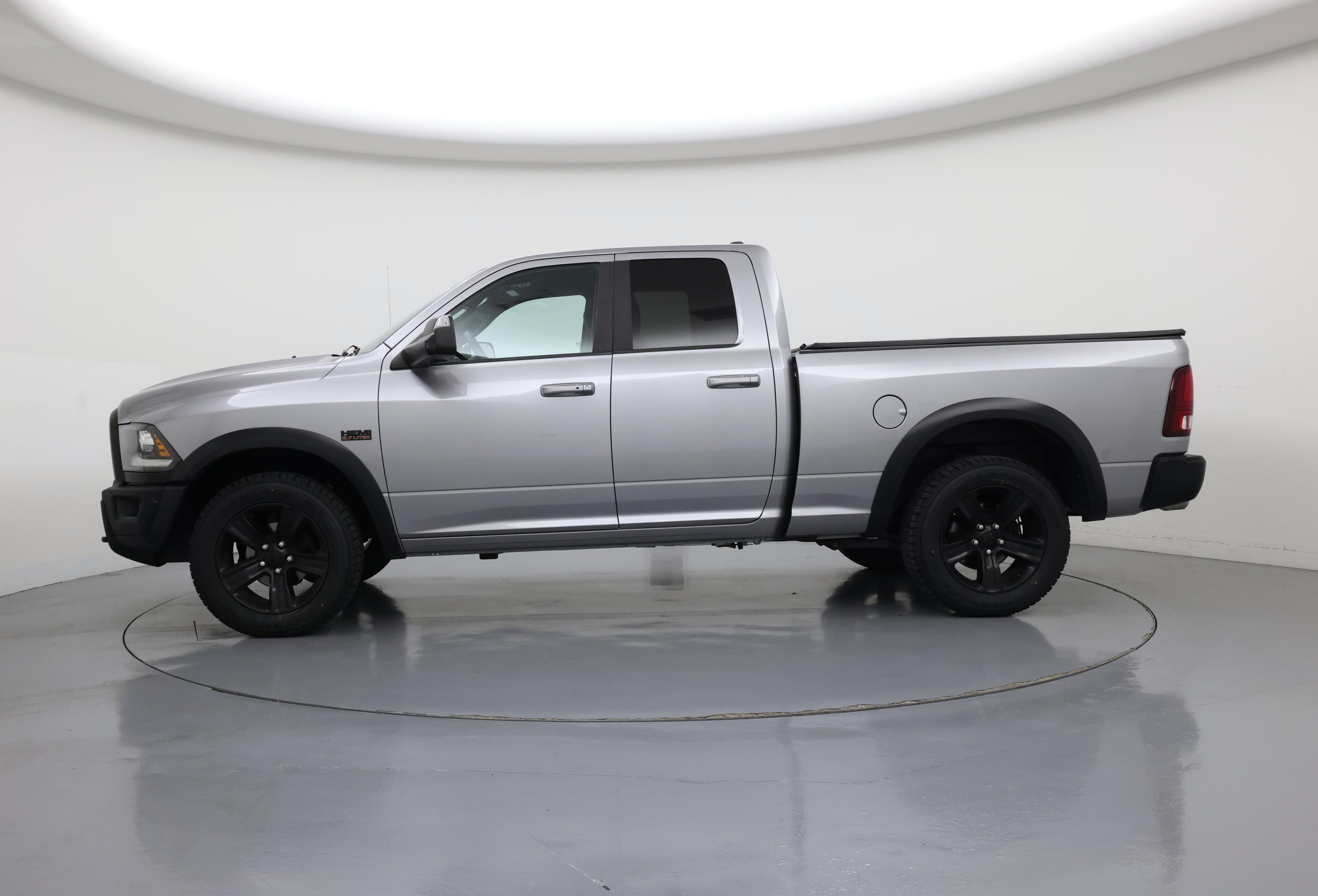 Thumbnail: 2021 RAM 1500 Classic - 3