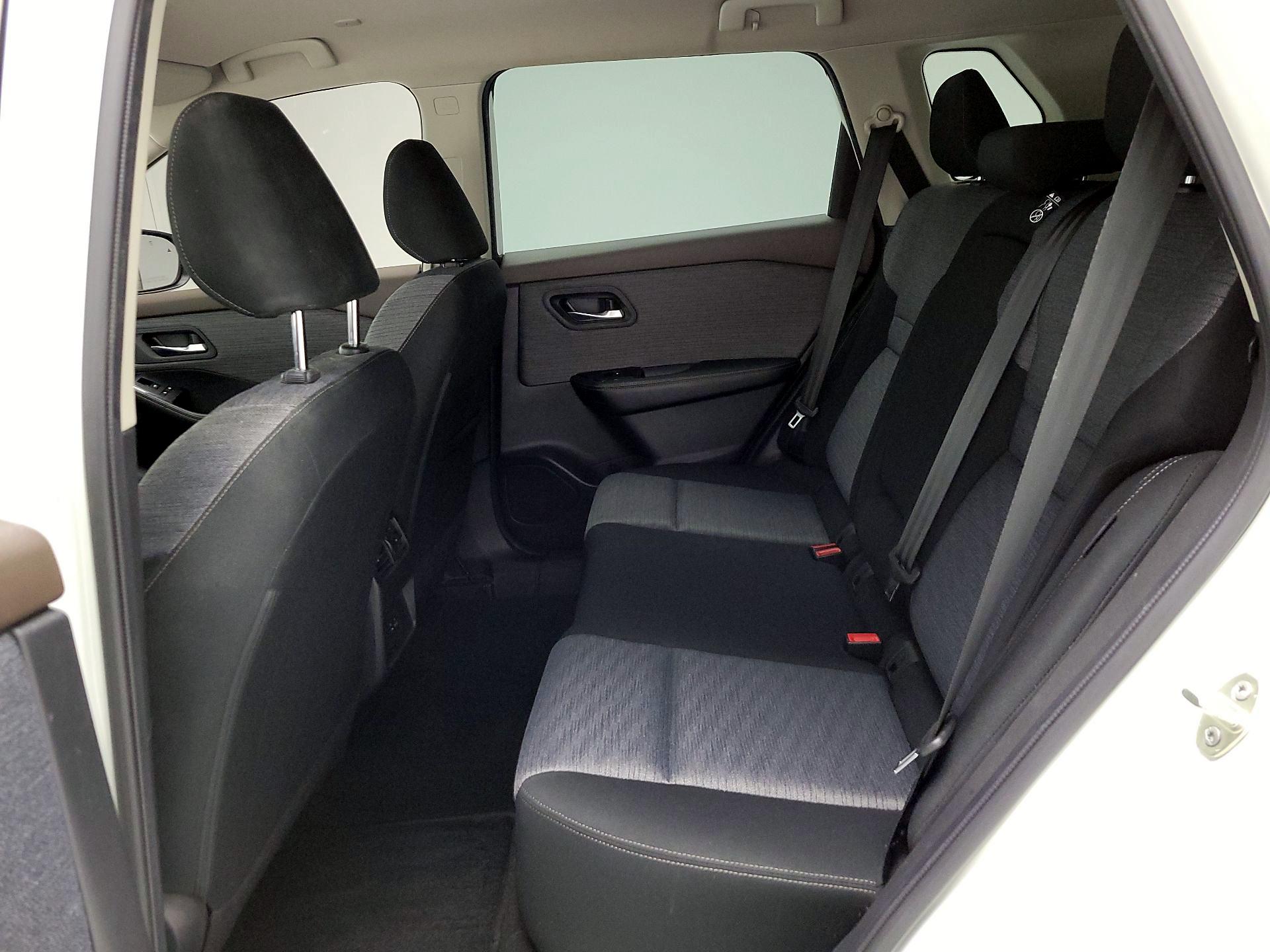 Thumbnail: 2023 Nissan Rogue - 18