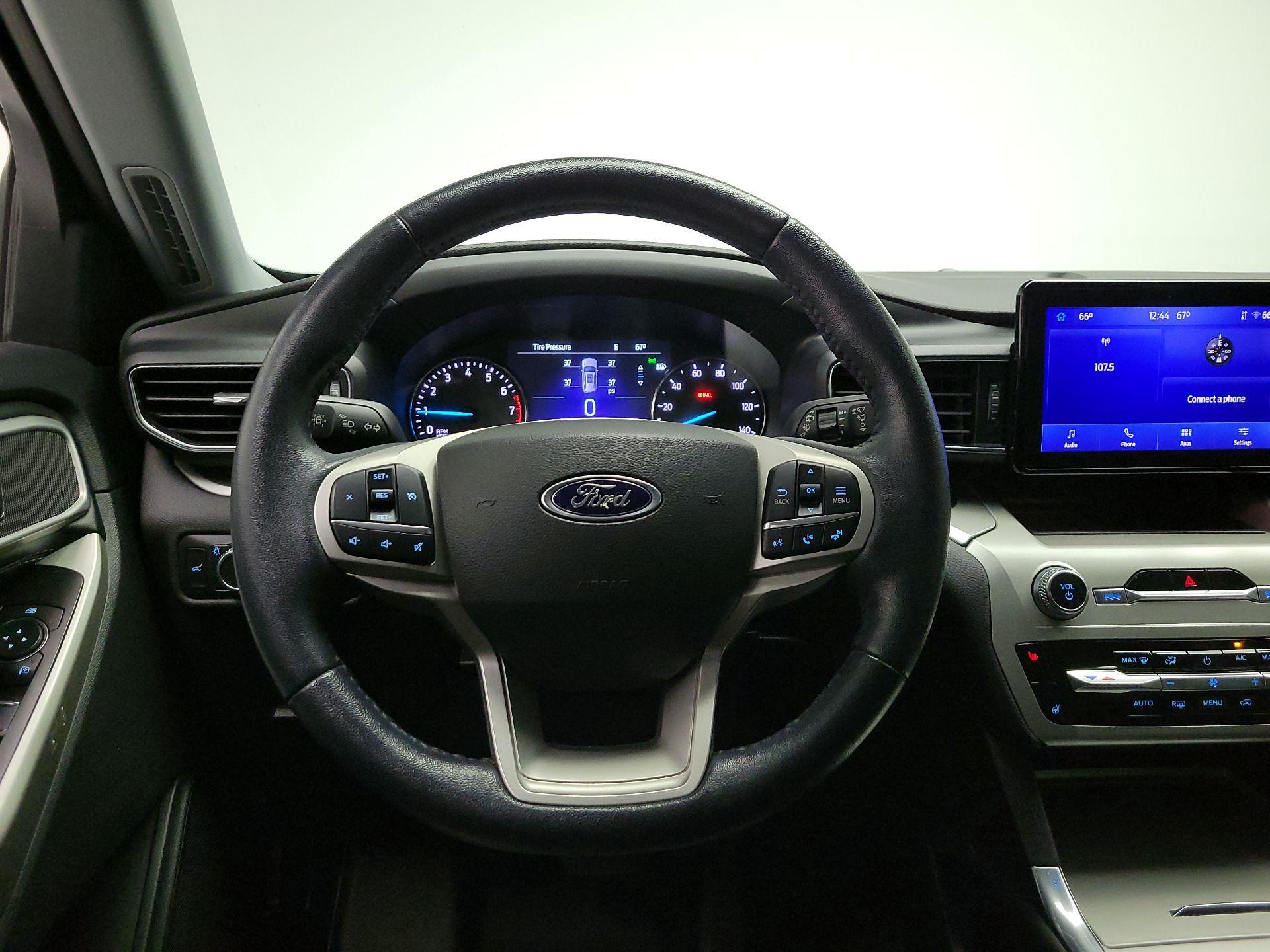 Thumbnail: 2022 Ford Explorer - 10