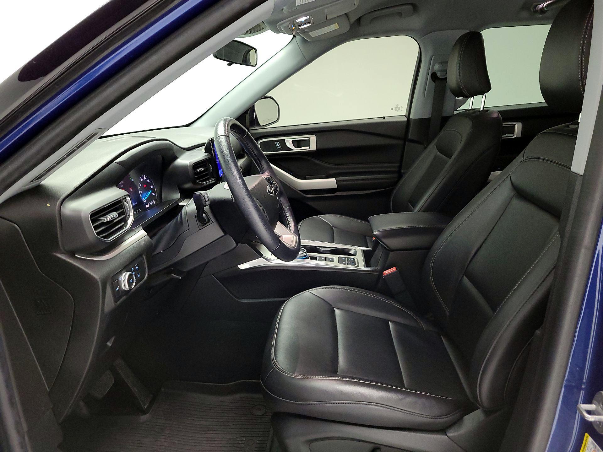 Thumbnail: 2022 Ford Explorer - 11