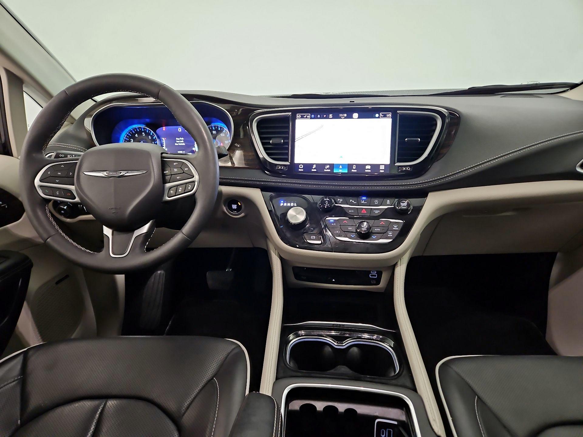 Thumbnail: 2024 Chrysler Pacifica - 9