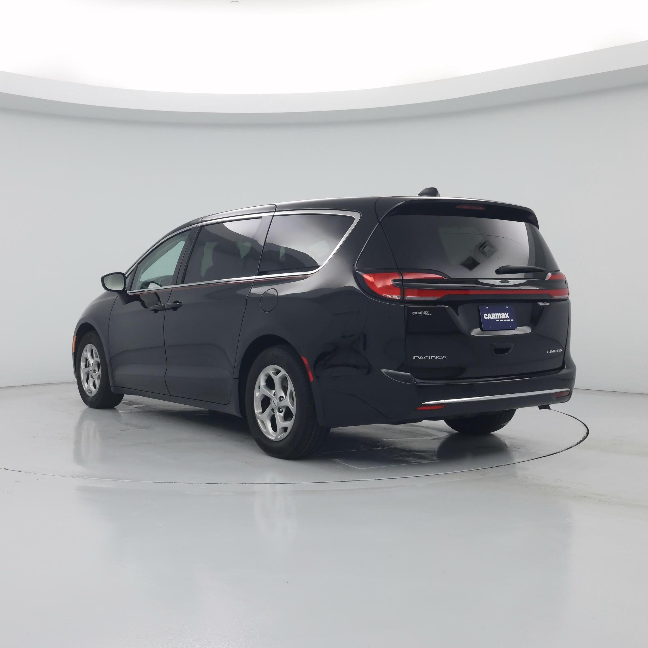 Thumbnail: 2024 Chrysler Pacifica - 2