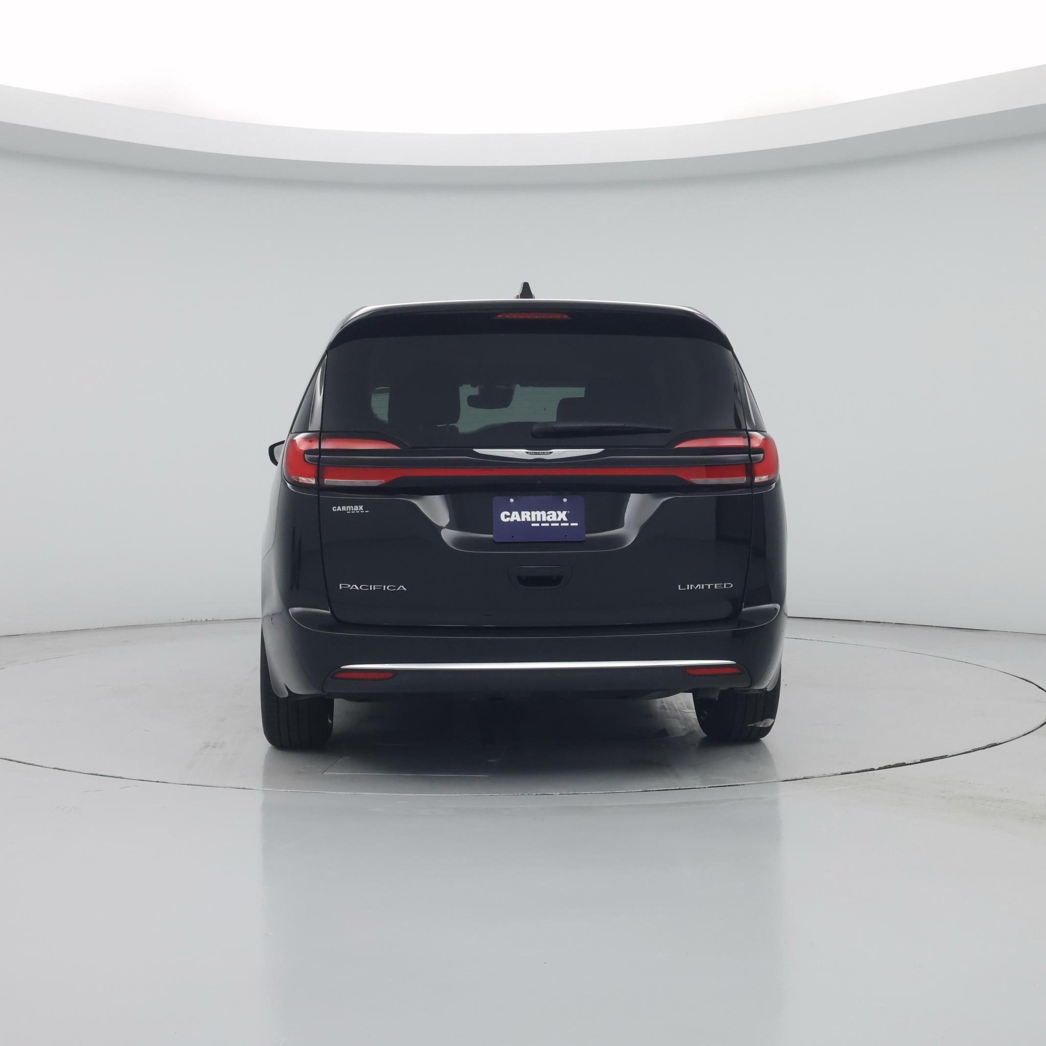 Thumbnail: 2024 Chrysler Pacifica - 6