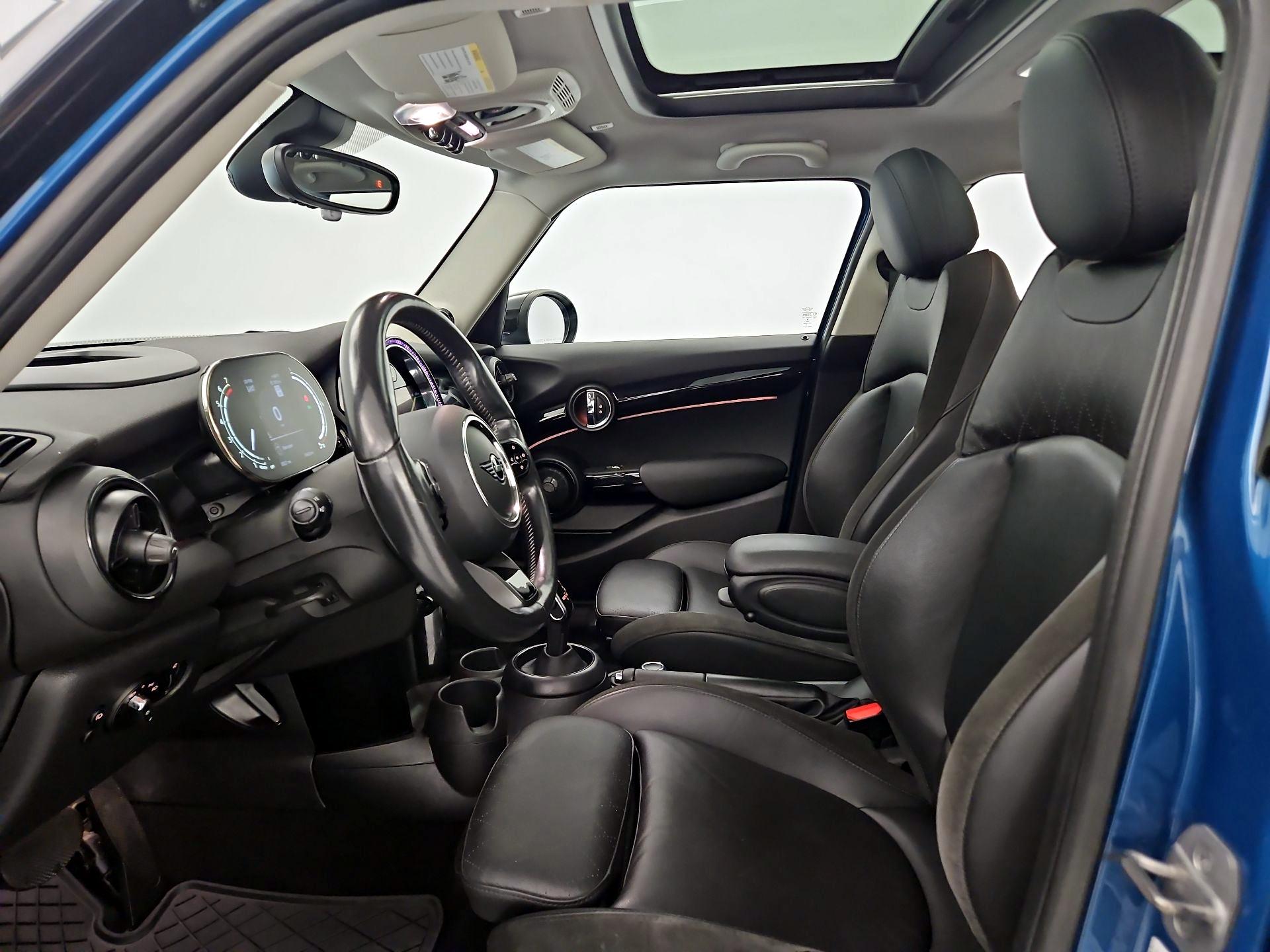 Thumbnail: 2022 MINI Cooper Hardtop - 11