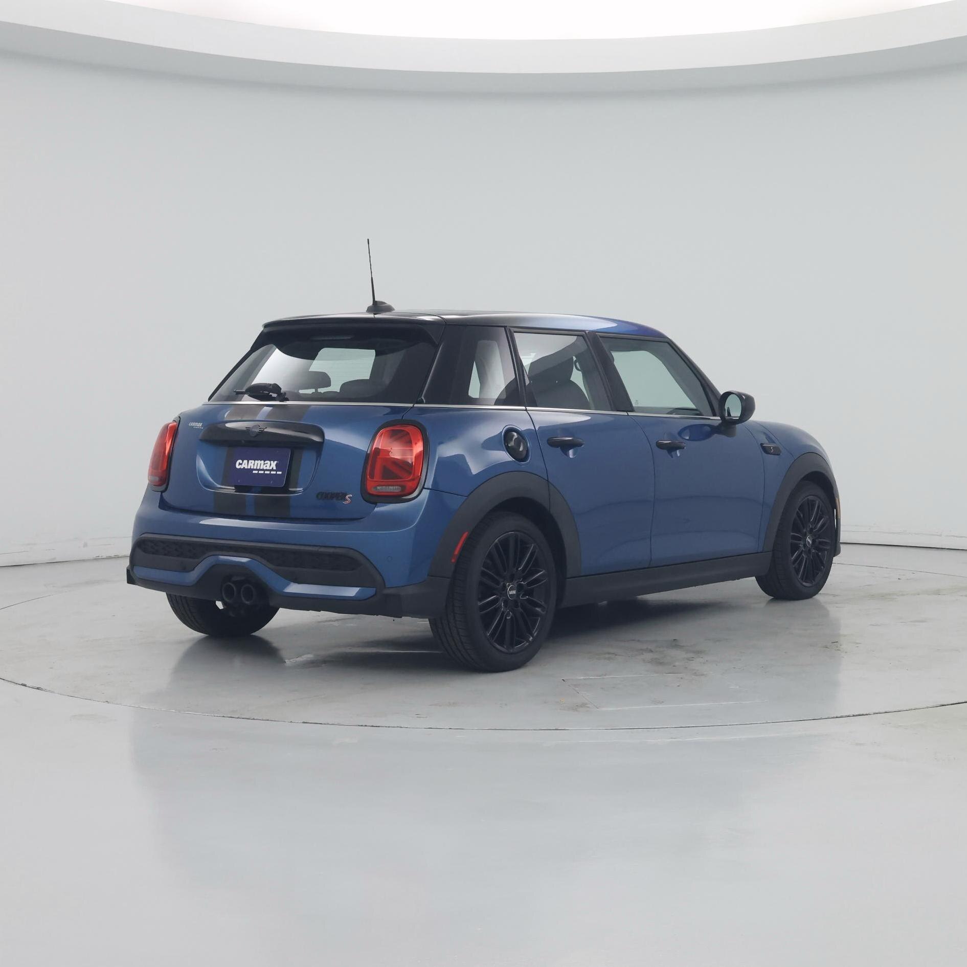 Thumbnail: 2022 MINI Cooper Hardtop - 8
