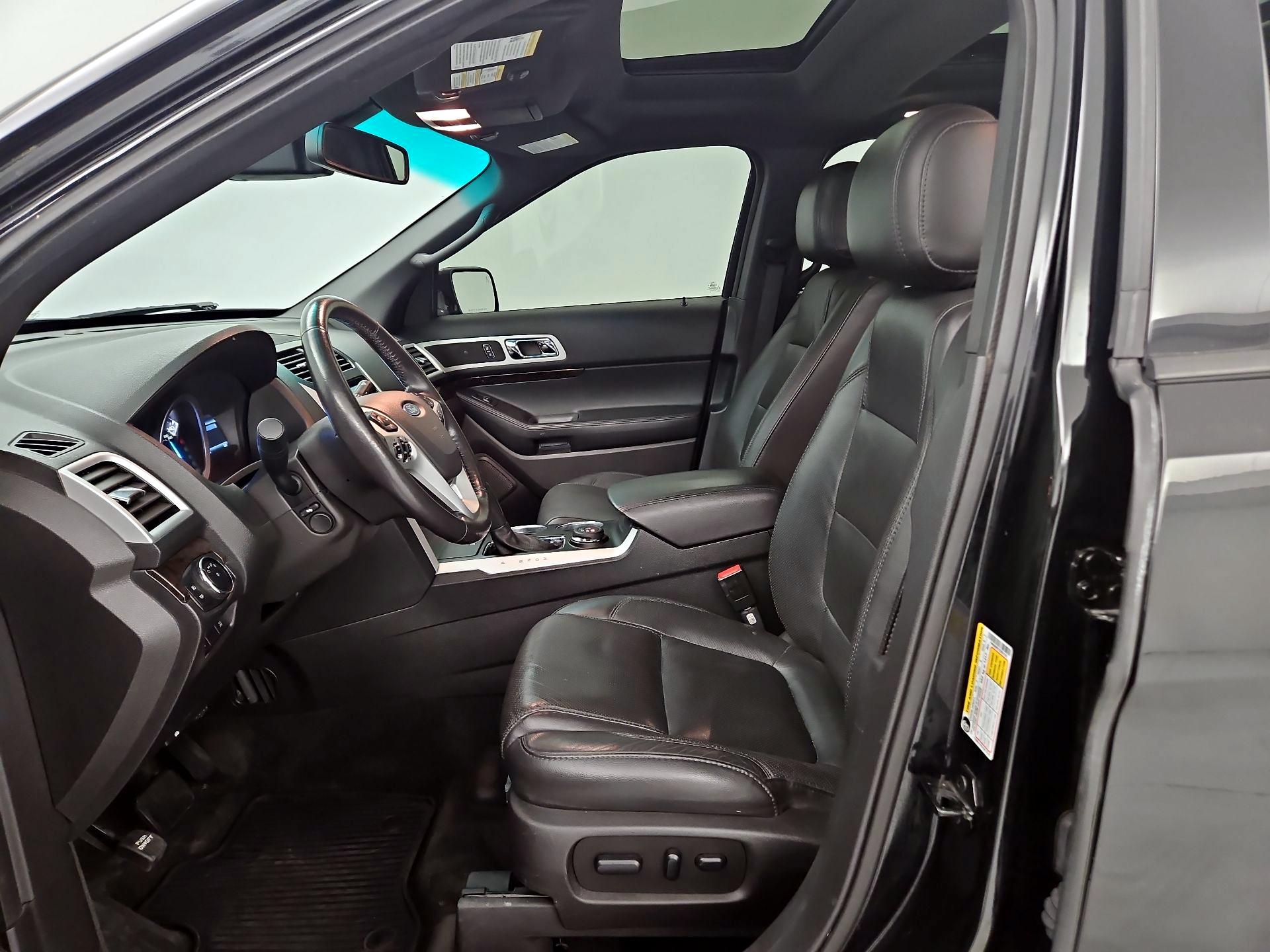 Thumbnail: 2014 Ford Explorer - 11