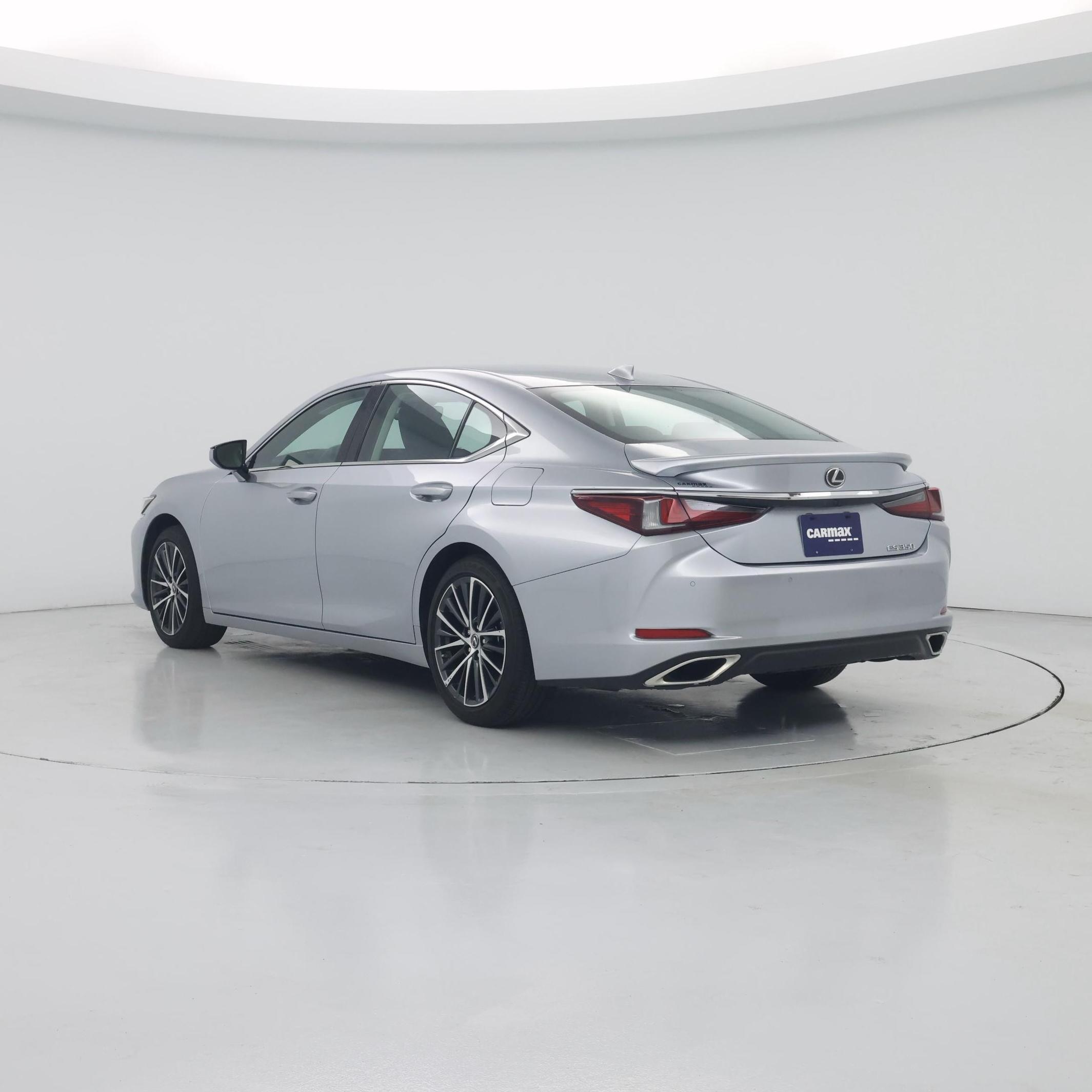 Thumbnail: 2023 Lexus ES - 2