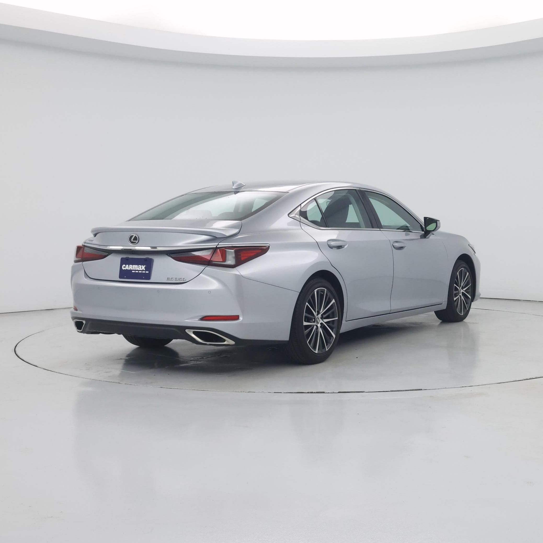 Thumbnail: 2023 Lexus ES - 8