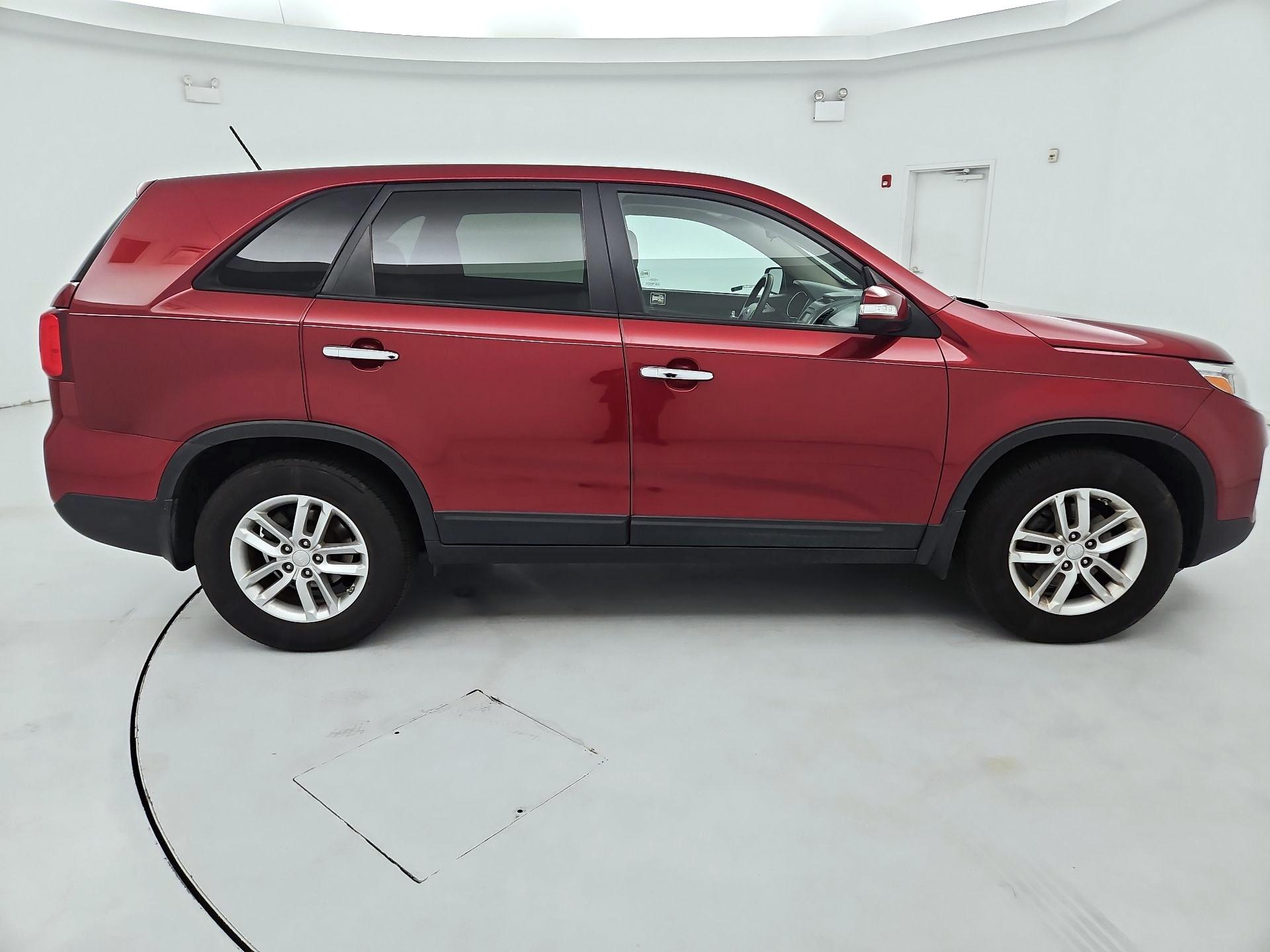 Thumbnail: 2015 Kia Sorento - 4