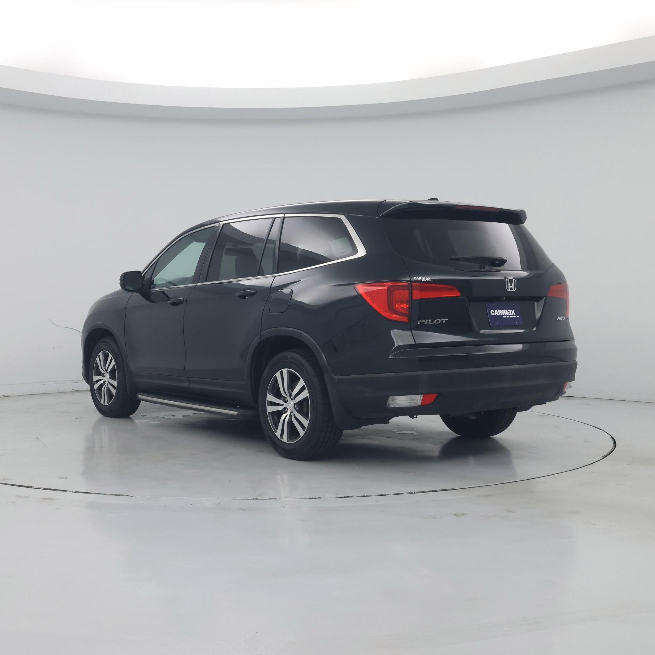 Thumbnail: 2016 Honda Pilot - 2