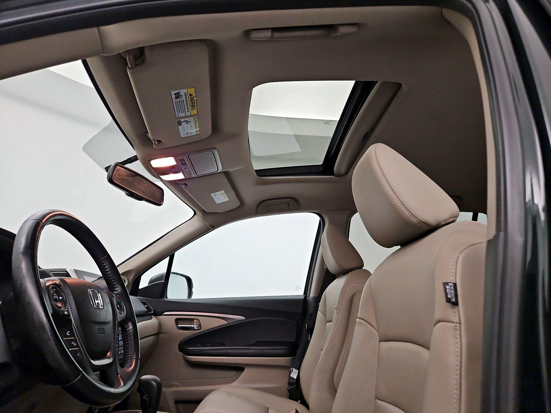 Thumbnail: 2016 Honda Pilot - 19