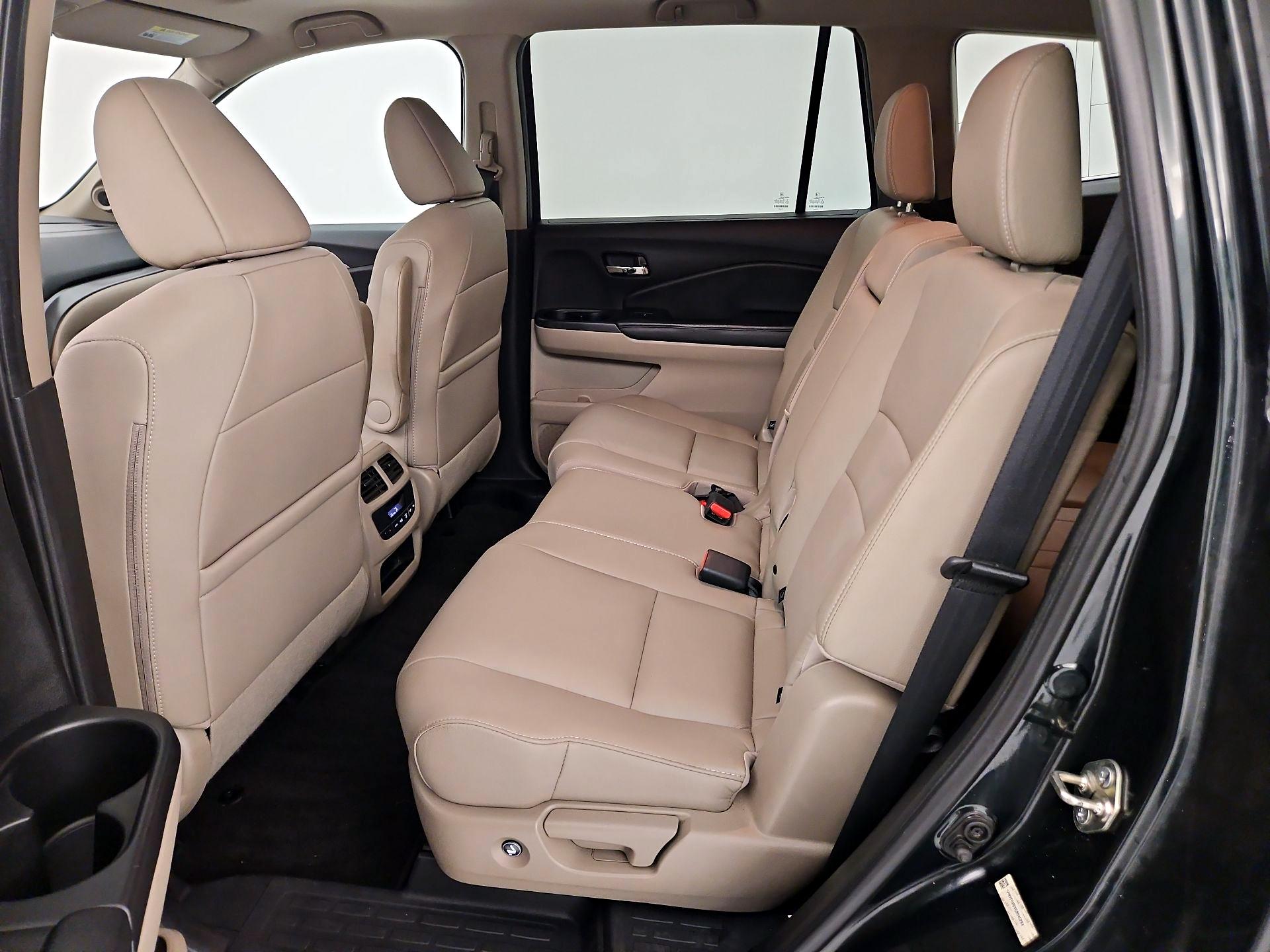 Thumbnail: 2016 Honda Pilot - 20