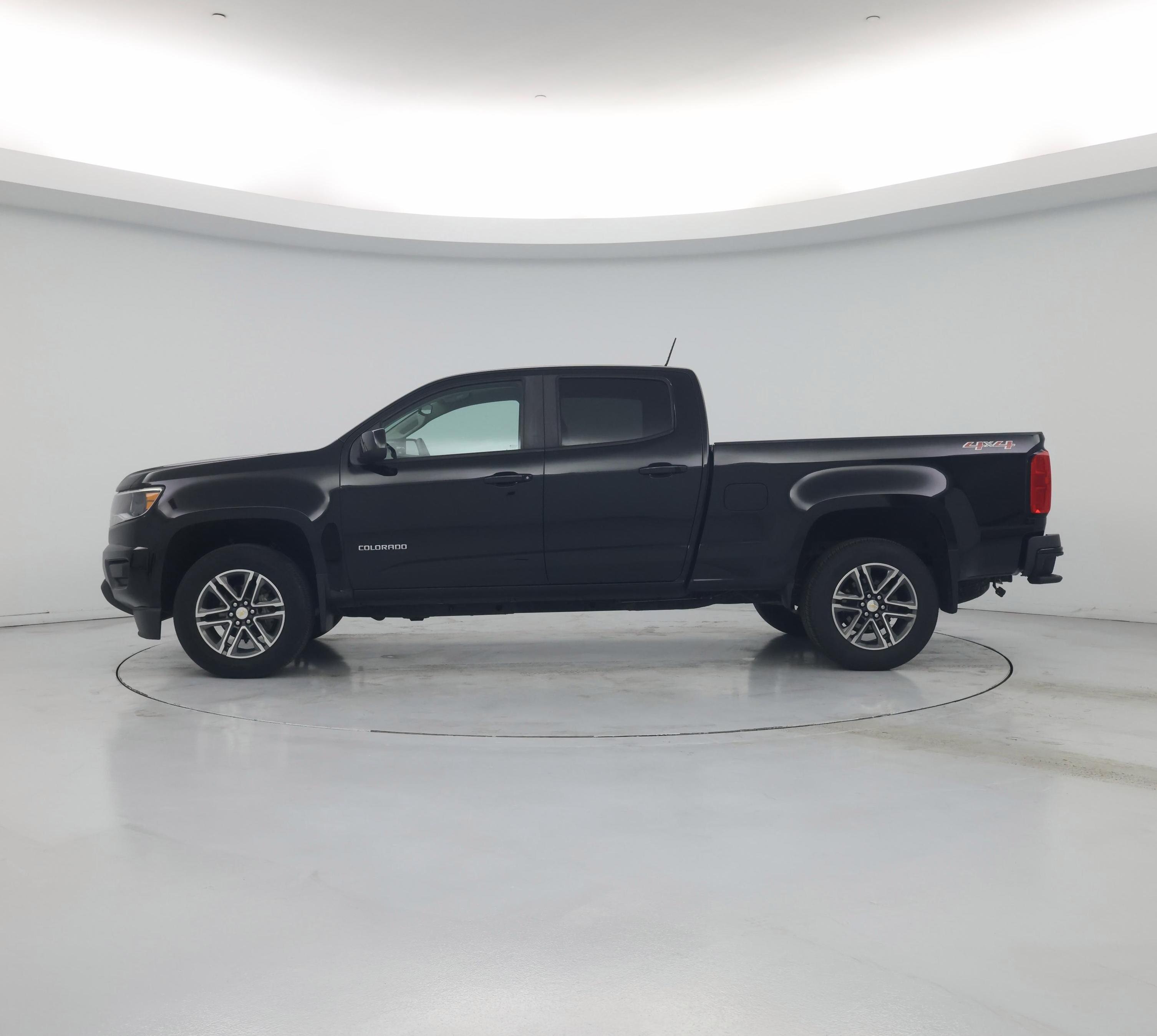 Thumbnail: 2019 Chevrolet Colorado - 3