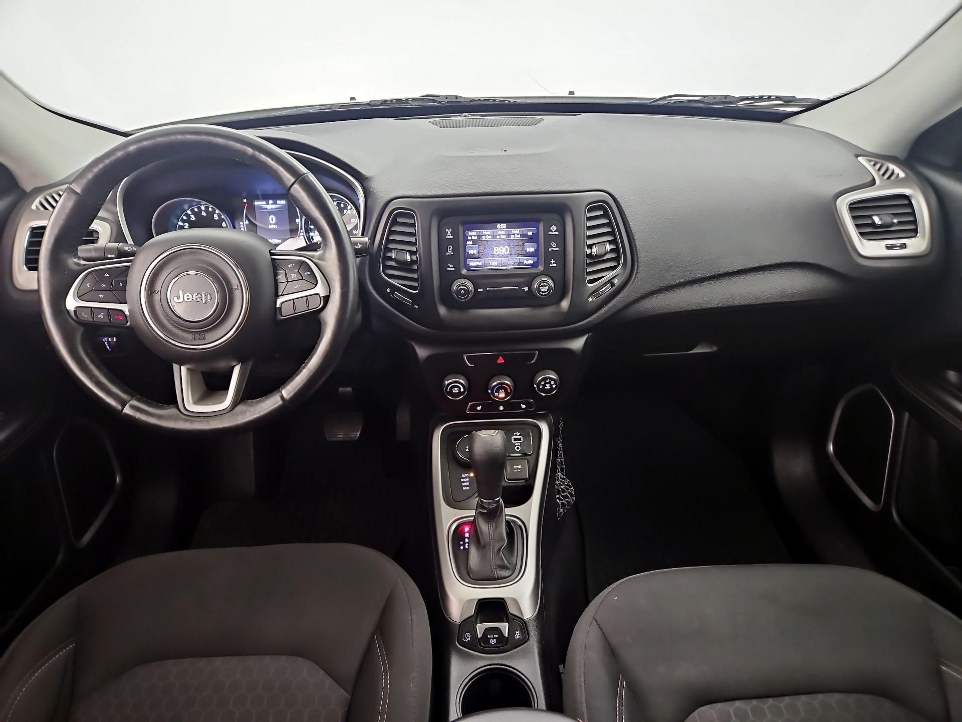 Thumbnail: 2018 Jeep Compass - 9