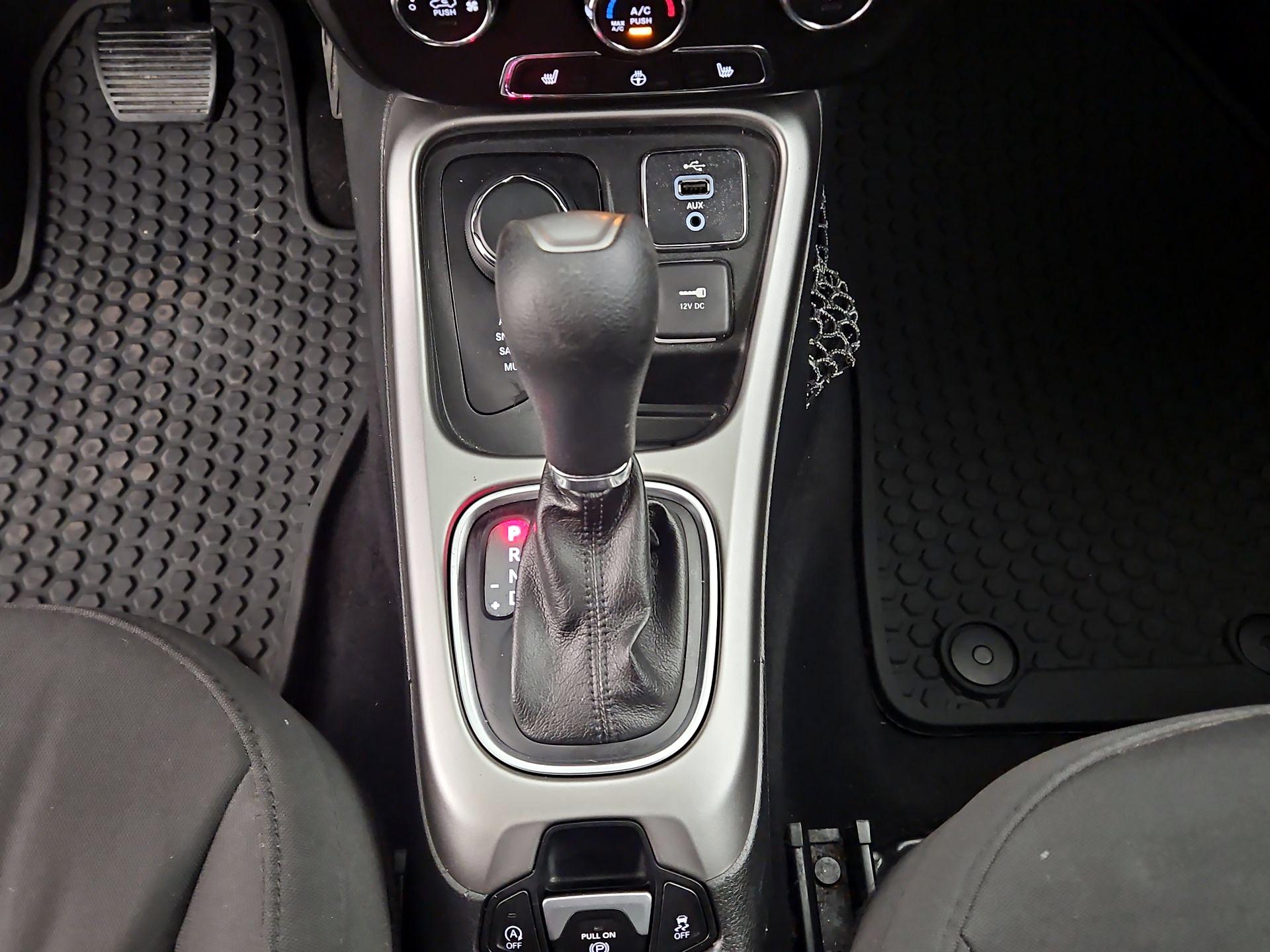Thumbnail: 2018 Jeep Compass - 17