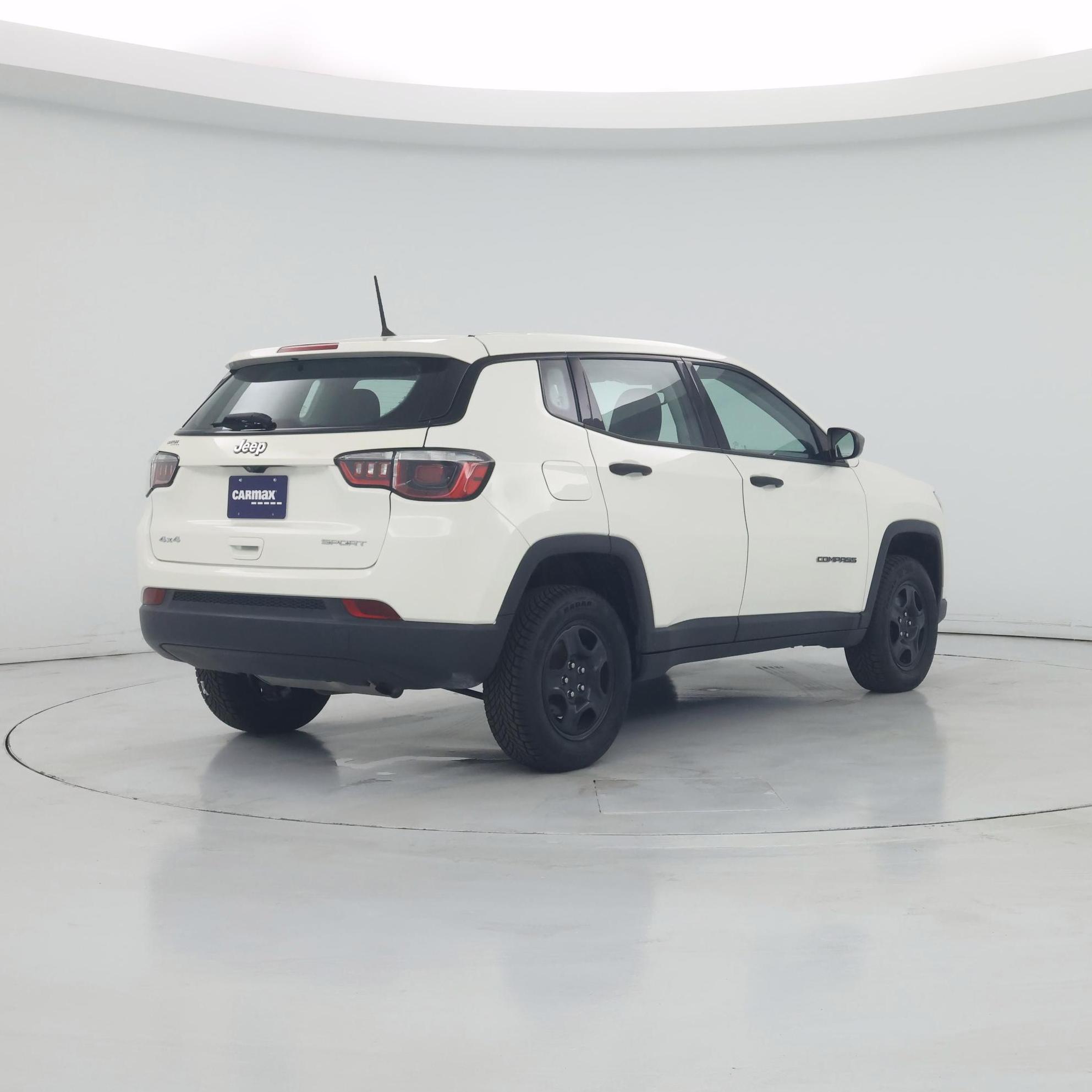 Thumbnail: 2018 Jeep Compass - 8
