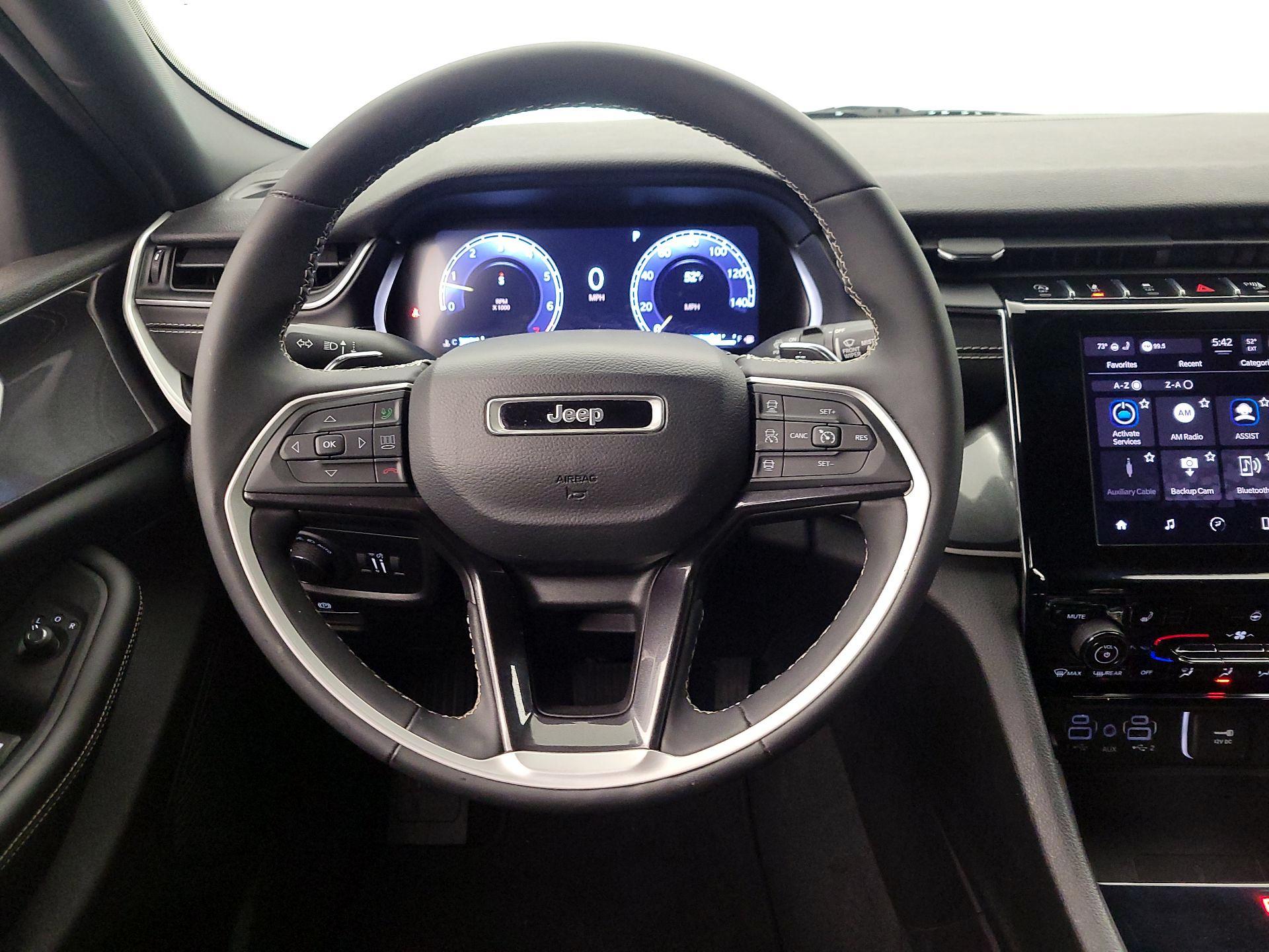 Thumbnail: 2023 Jeep Grand Cherokee - 10