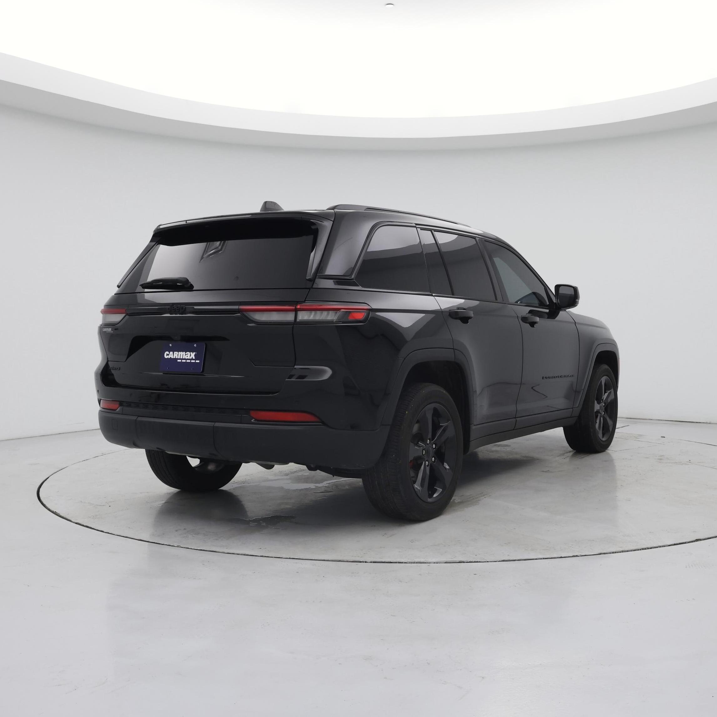 Thumbnail: 2023 Jeep Grand Cherokee - 8