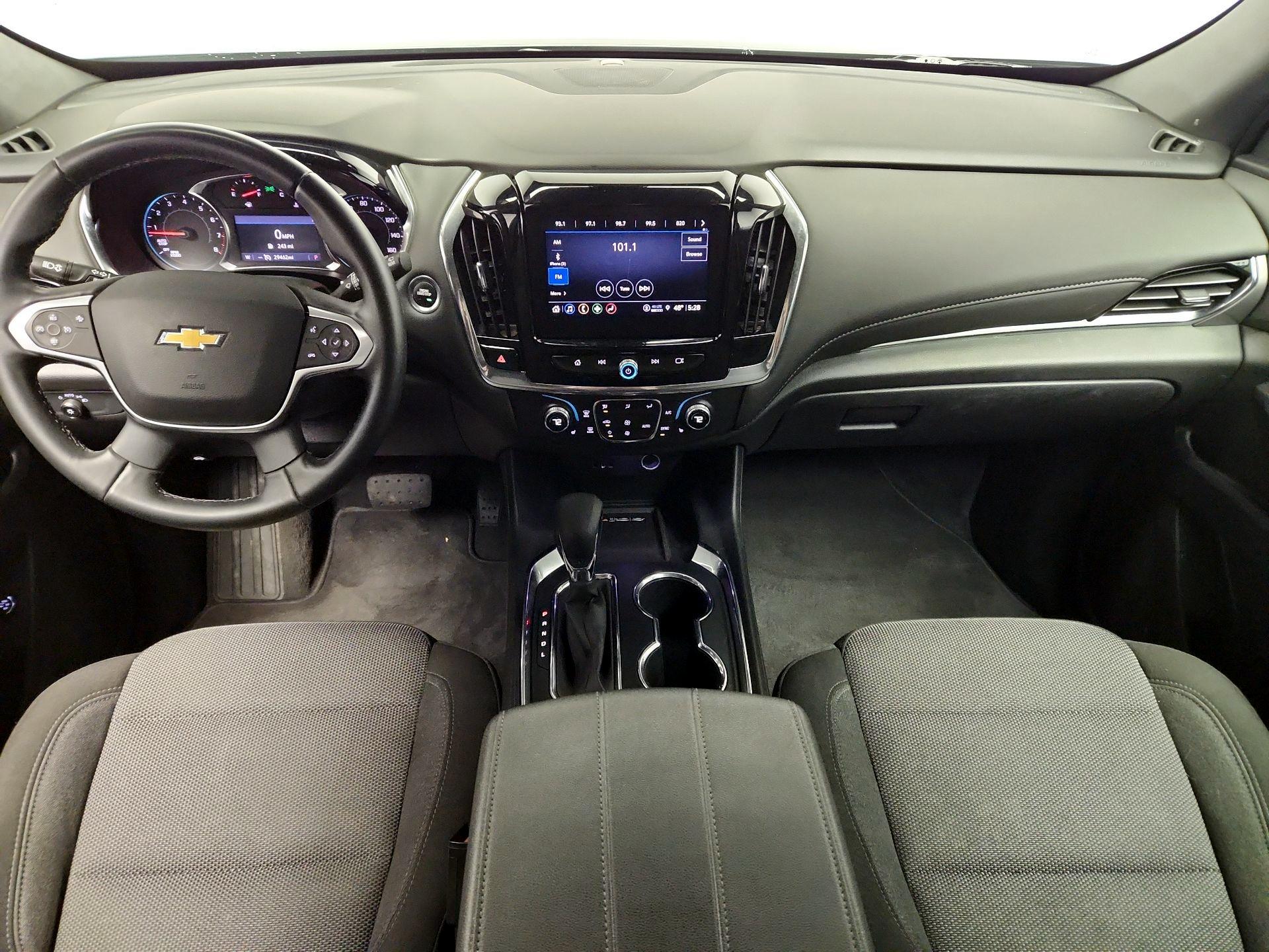Thumbnail: 2023 Chevrolet Traverse - 9